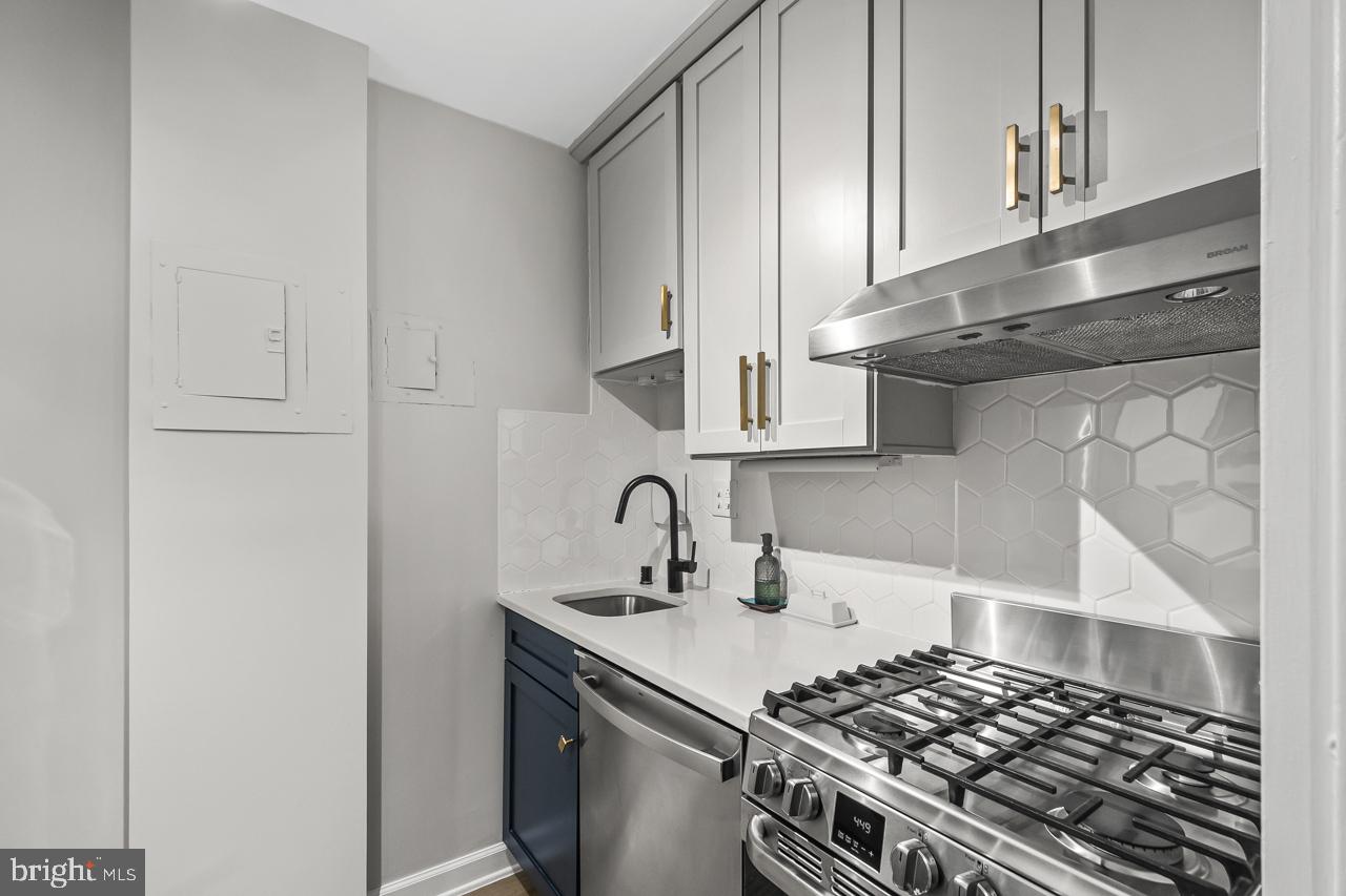 1111 ARLINGTON BOULEVARD 318