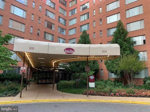 Photo of 1111 Arlington Boulevard #318, ARLINGTON, VA 22209 (MLS # VAAR2066764)