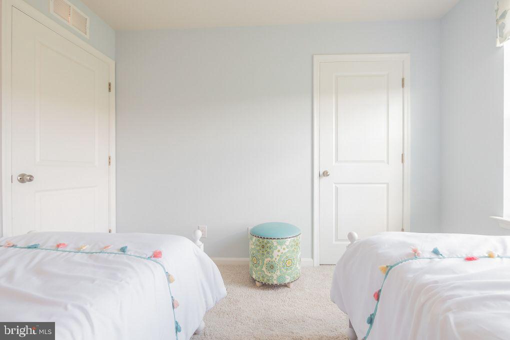 WILDERNESS SHORES - Residential