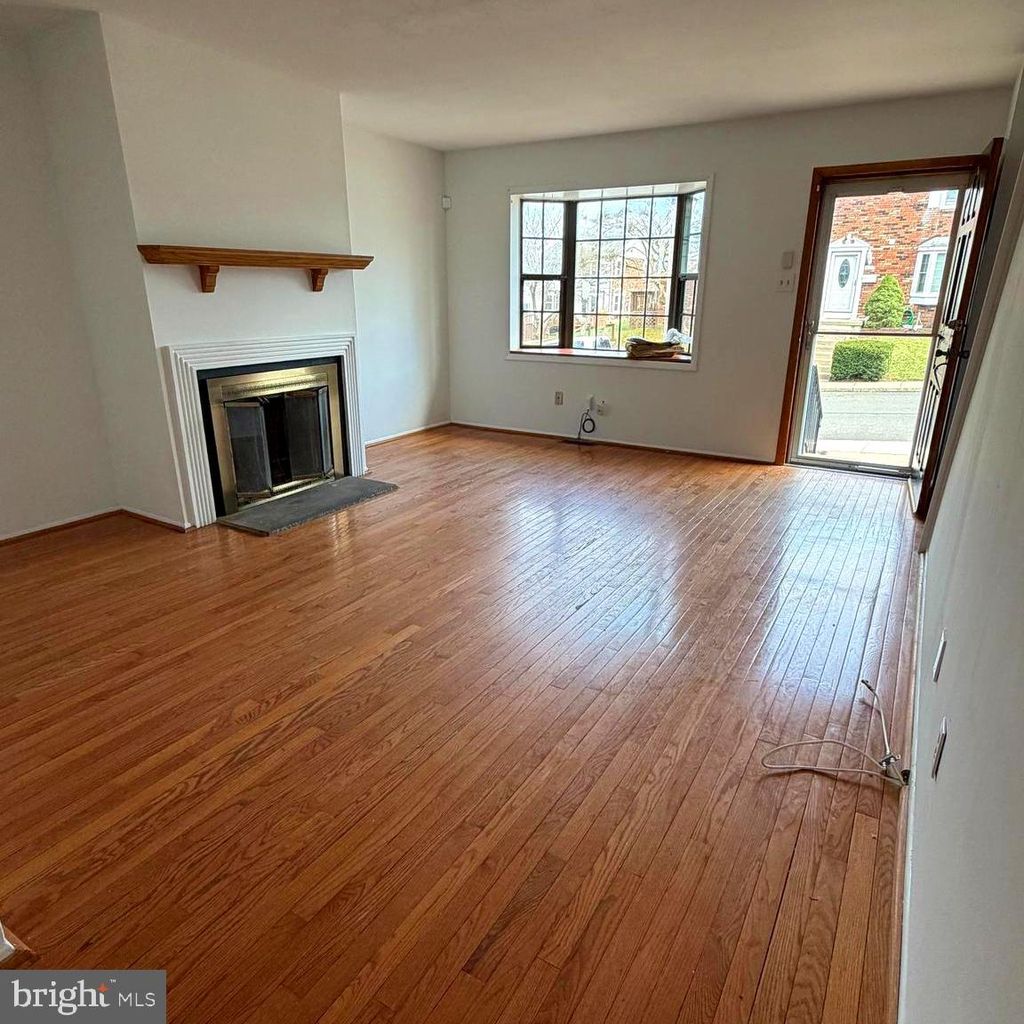 Photo of 447 N Mount Vernon Circle, BENSALEM, PA 19020 (MLS # PABU2117034)