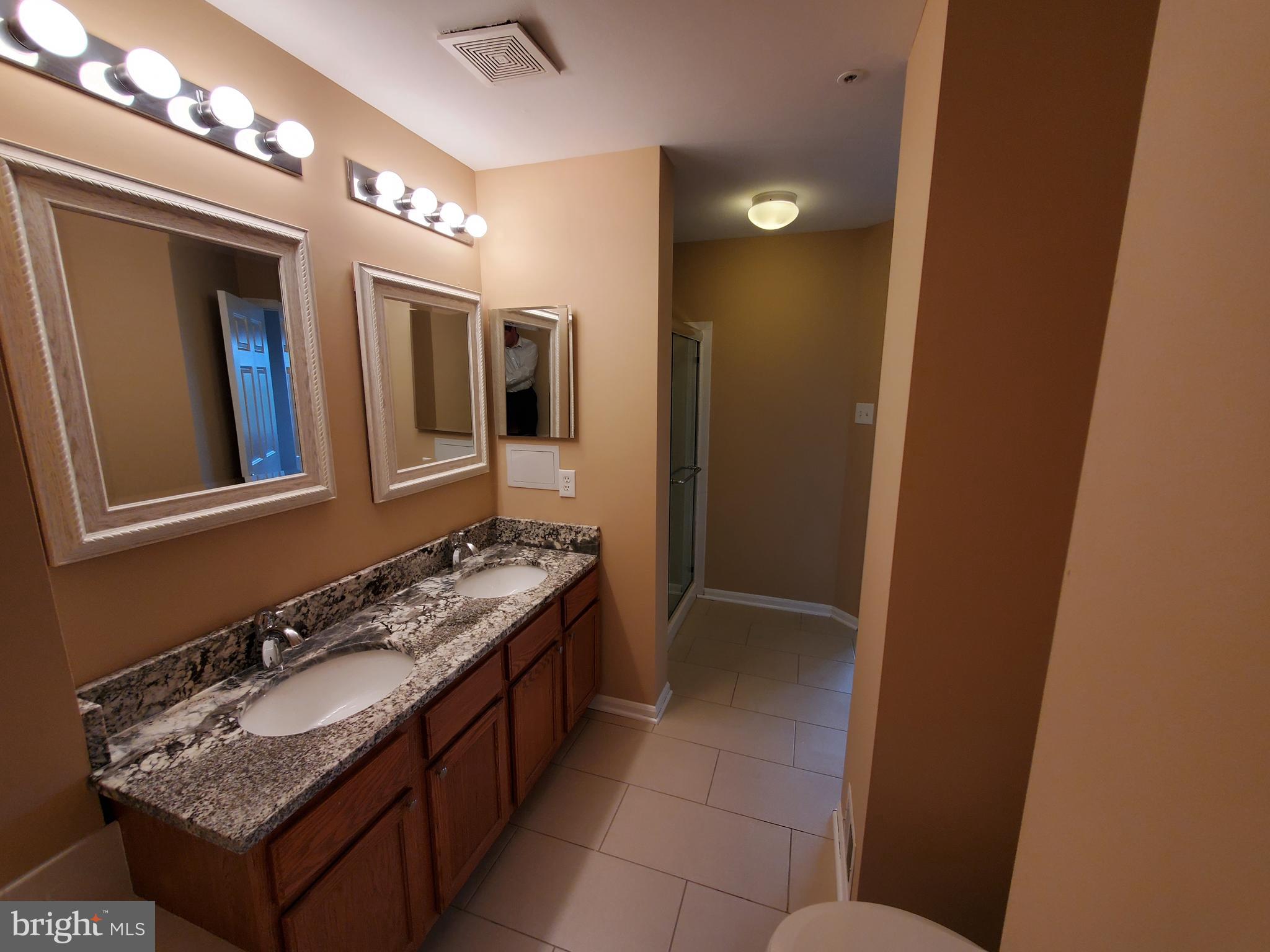 KINGSBROOK - Residential Lease