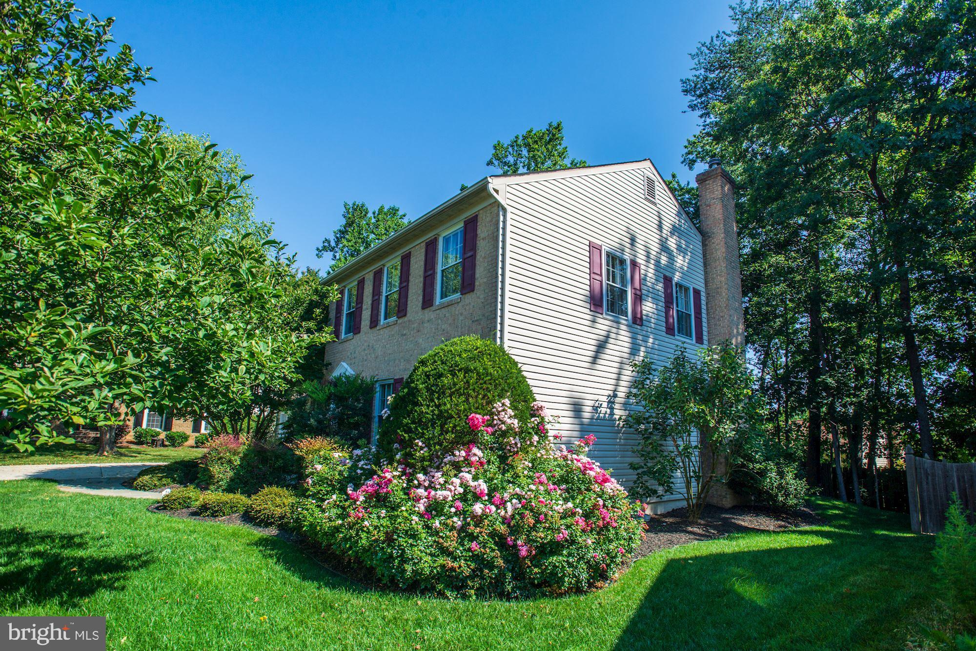 LAKEWOOD HILLS - Residential Lease