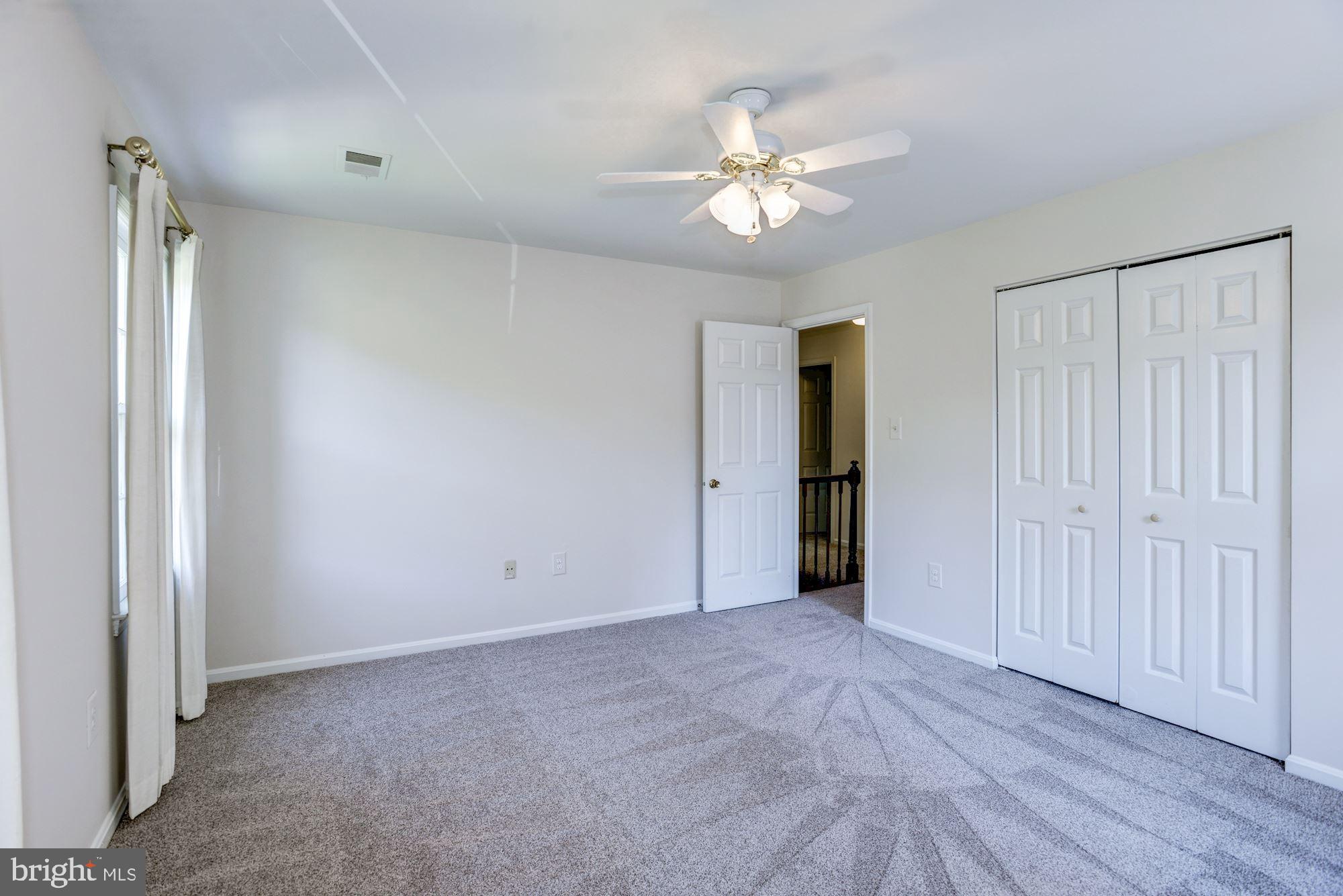 LAKEWOOD HILLS - Residential Lease