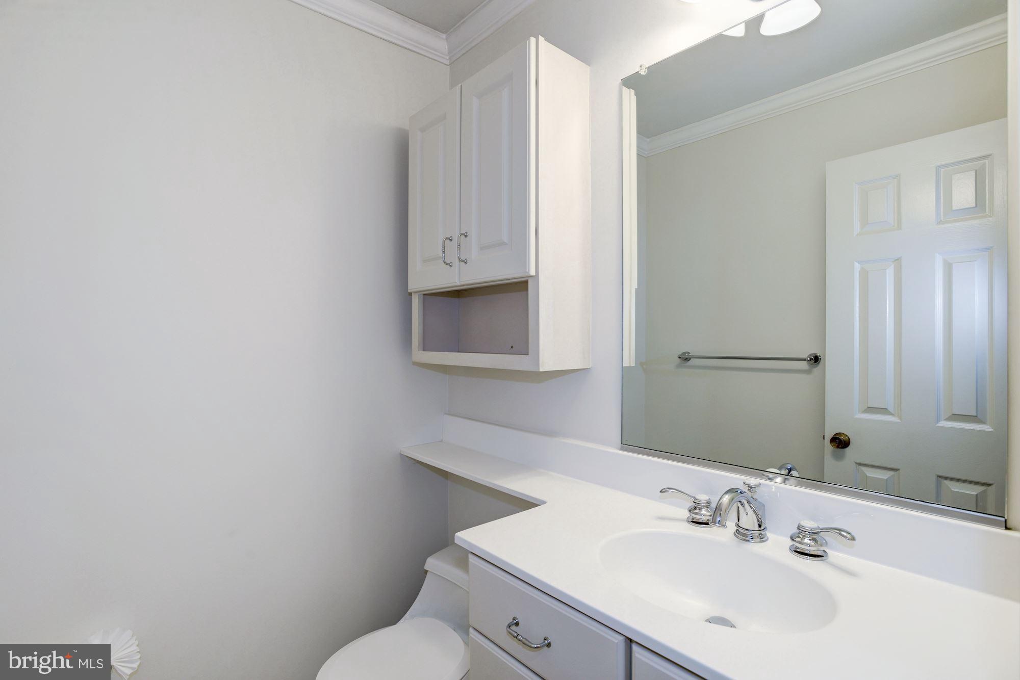 LAKEWOOD HILLS - Residential Lease