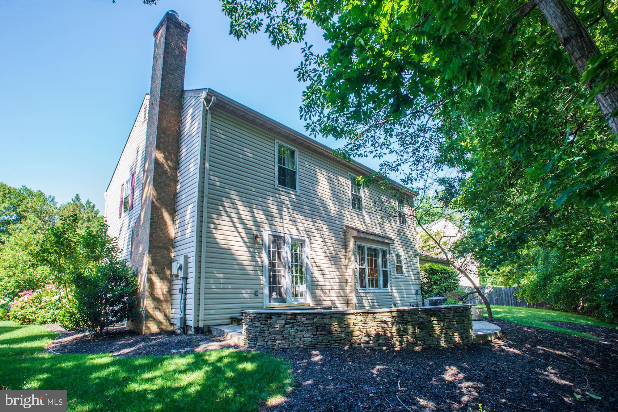 LAKEWOOD HILLS - Residential Lease