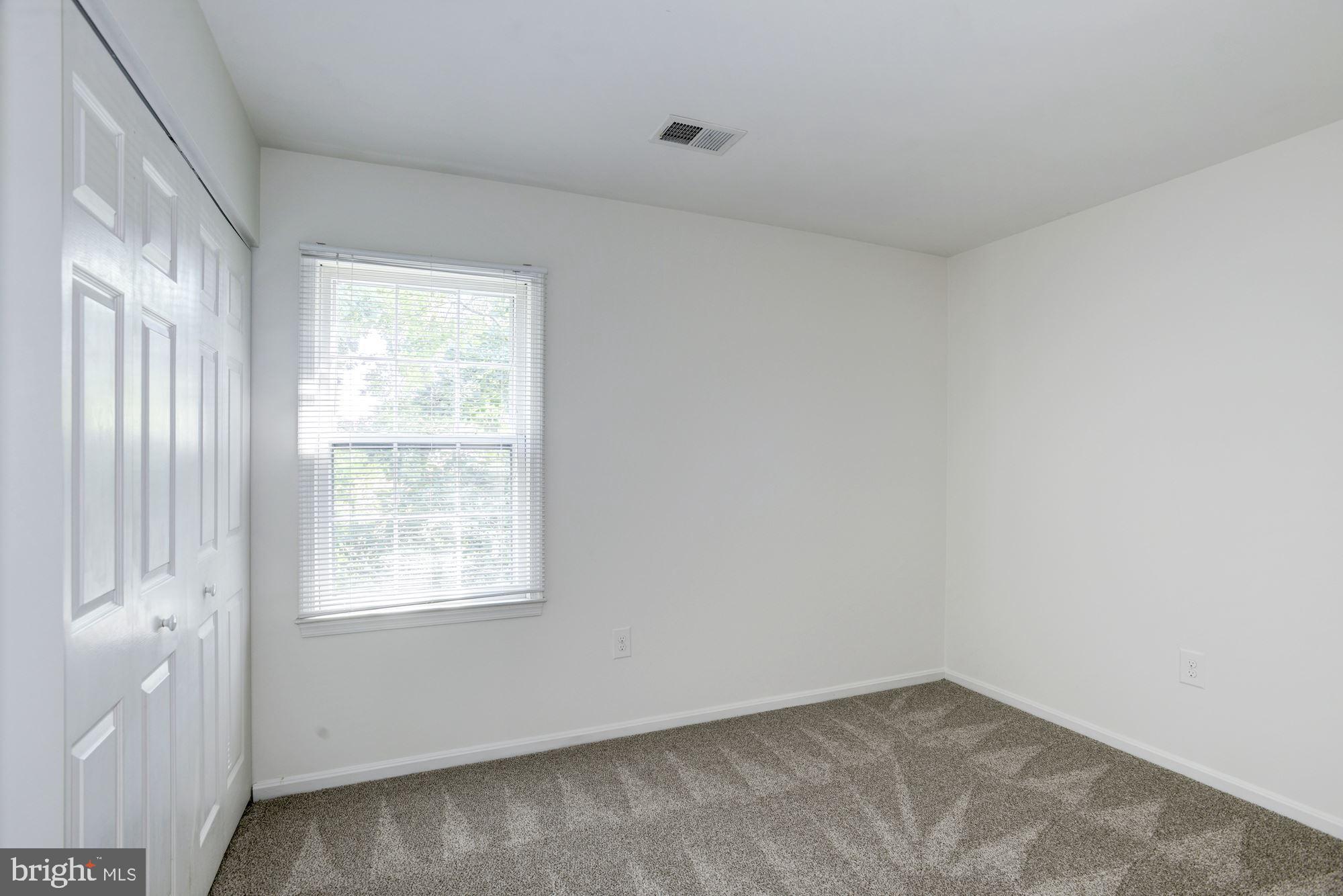 LAKEWOOD HILLS - Residential Lease