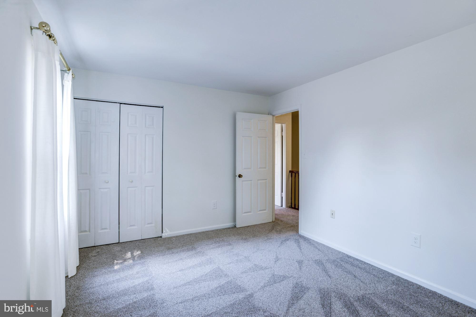 LAKEWOOD HILLS - Residential Lease