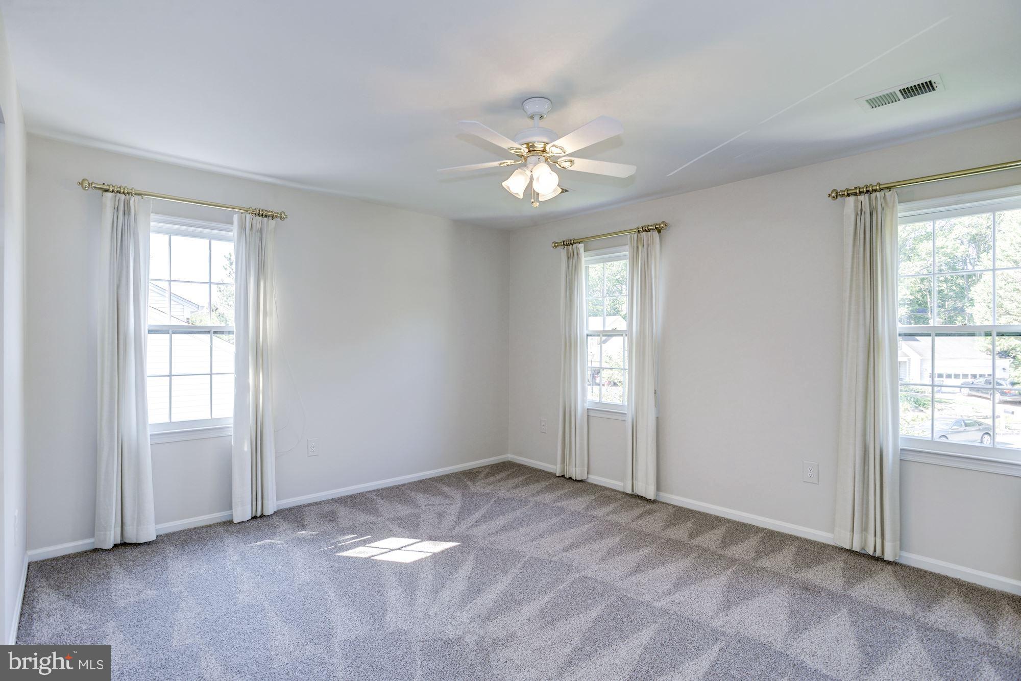 LAKEWOOD HILLS - Residential Lease