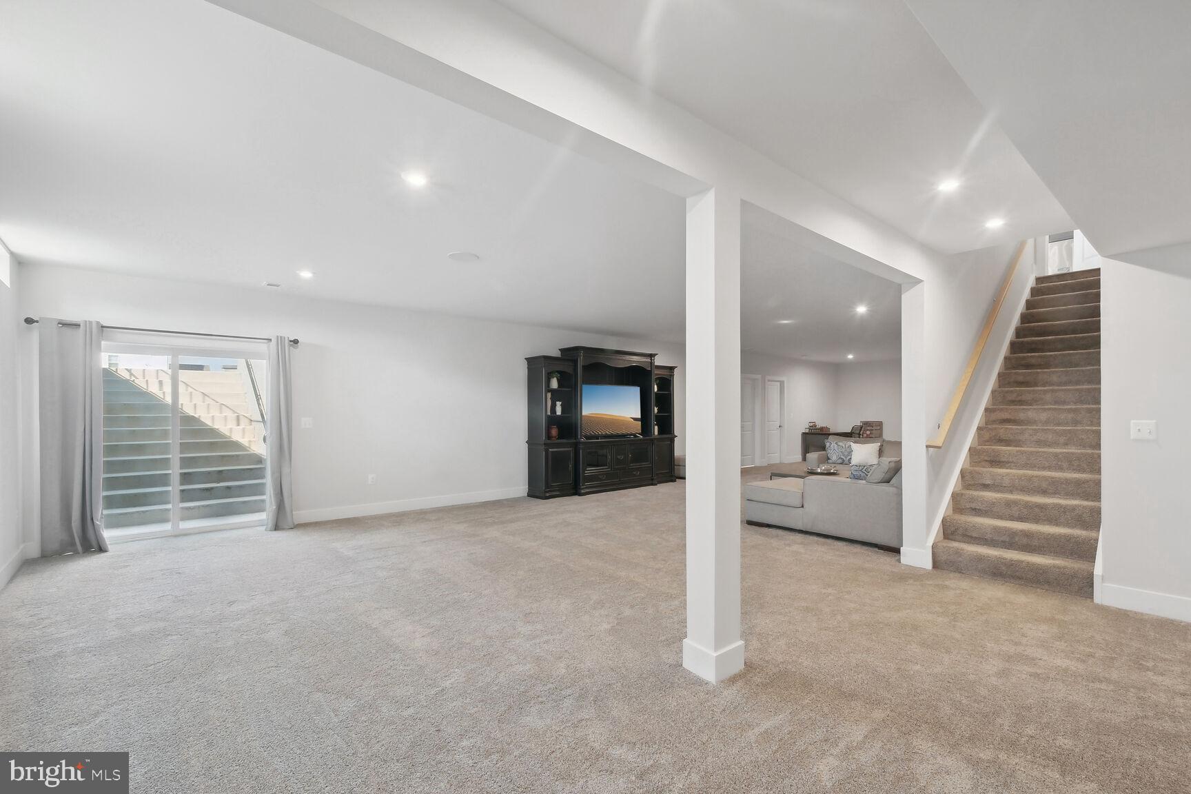 WOODBORNE PRESERVE - Residential