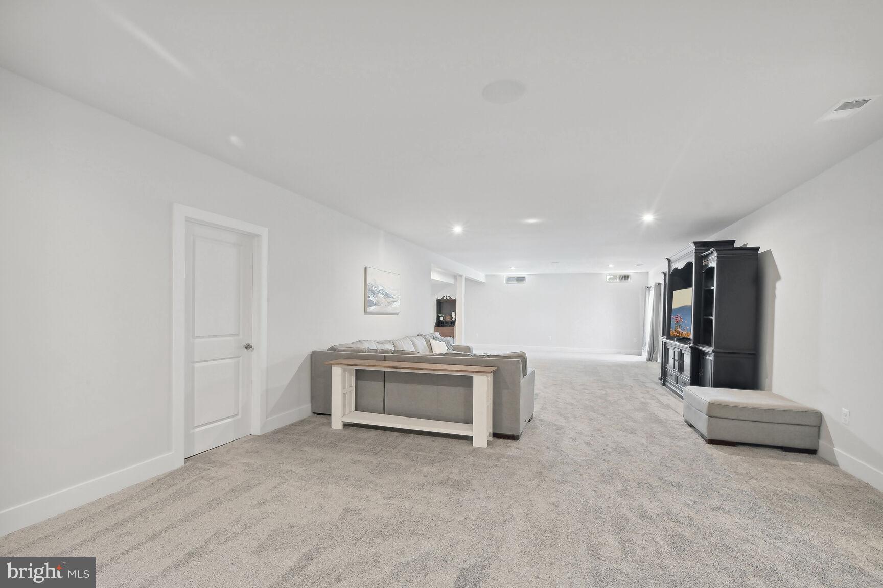 WOODBORNE PRESERVE - Residential