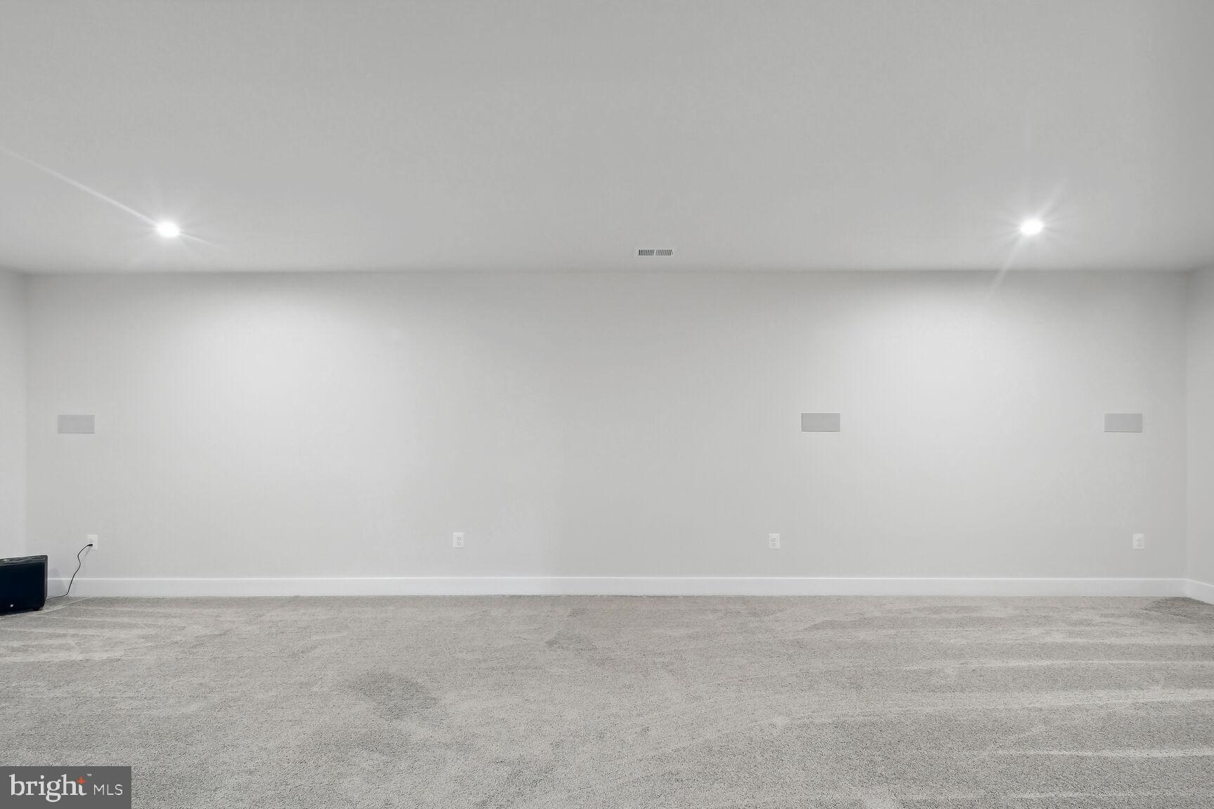 WOODBORNE PRESERVE - Residential