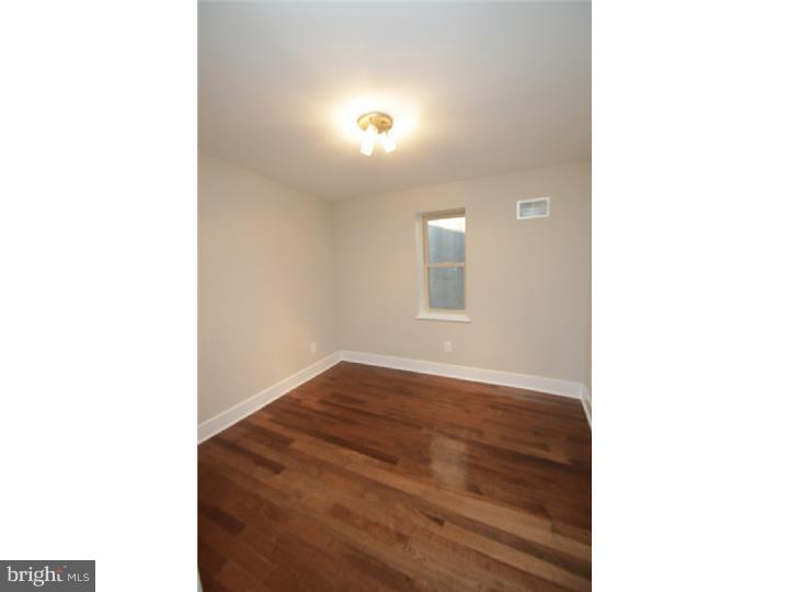 PORT RICHMOND - Residential