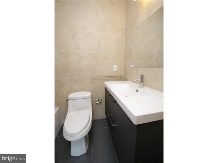 PORT RICHMOND - Residential