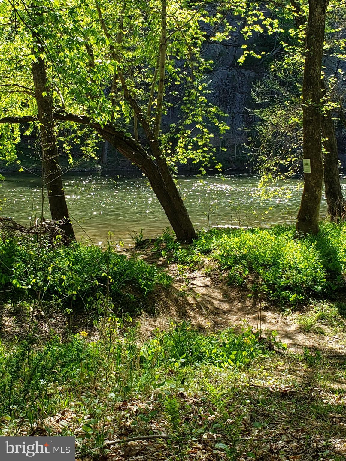 RIVER BEND - Residential