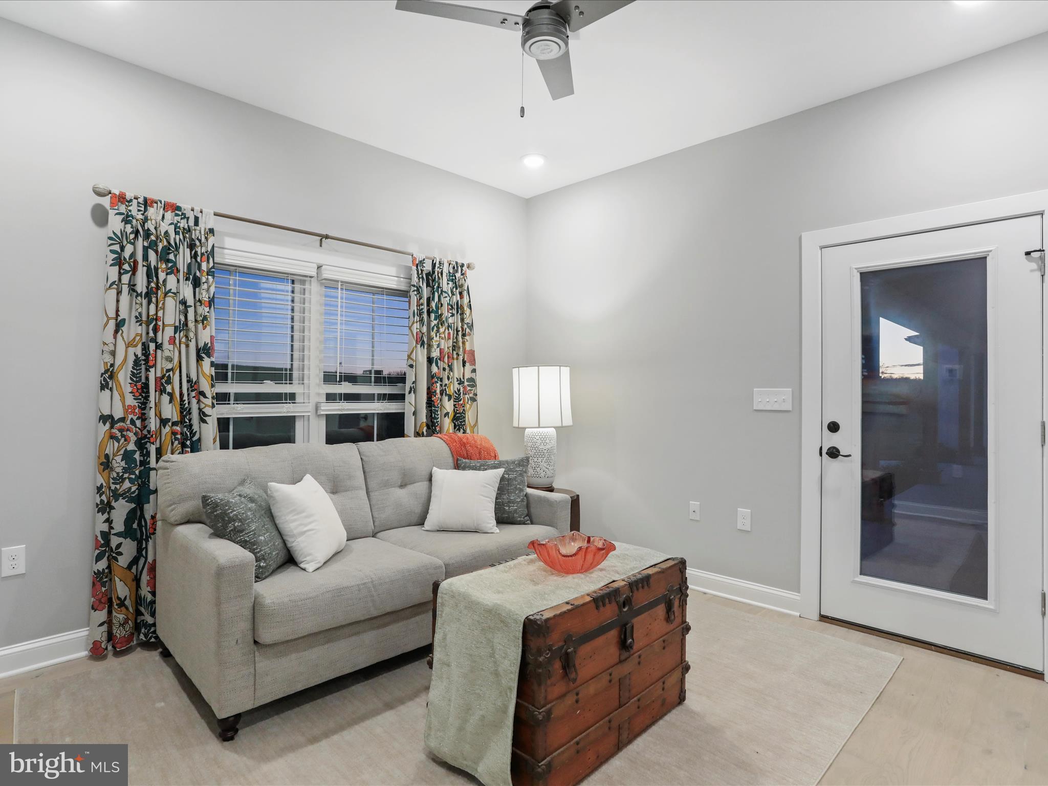 MOUNTAIN VISTA FARMS - Residential