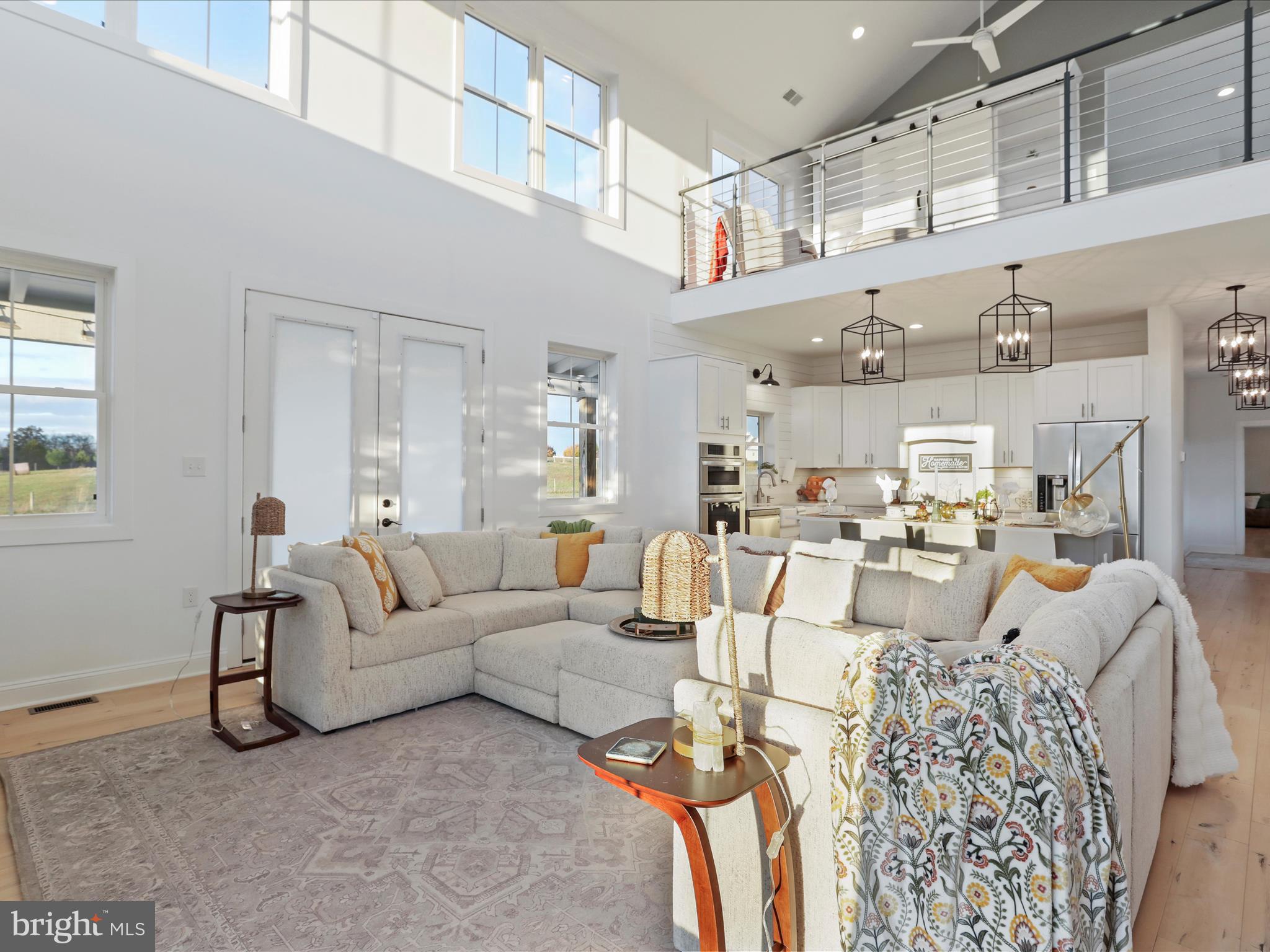 MOUNTAIN VISTA FARMS - Residential