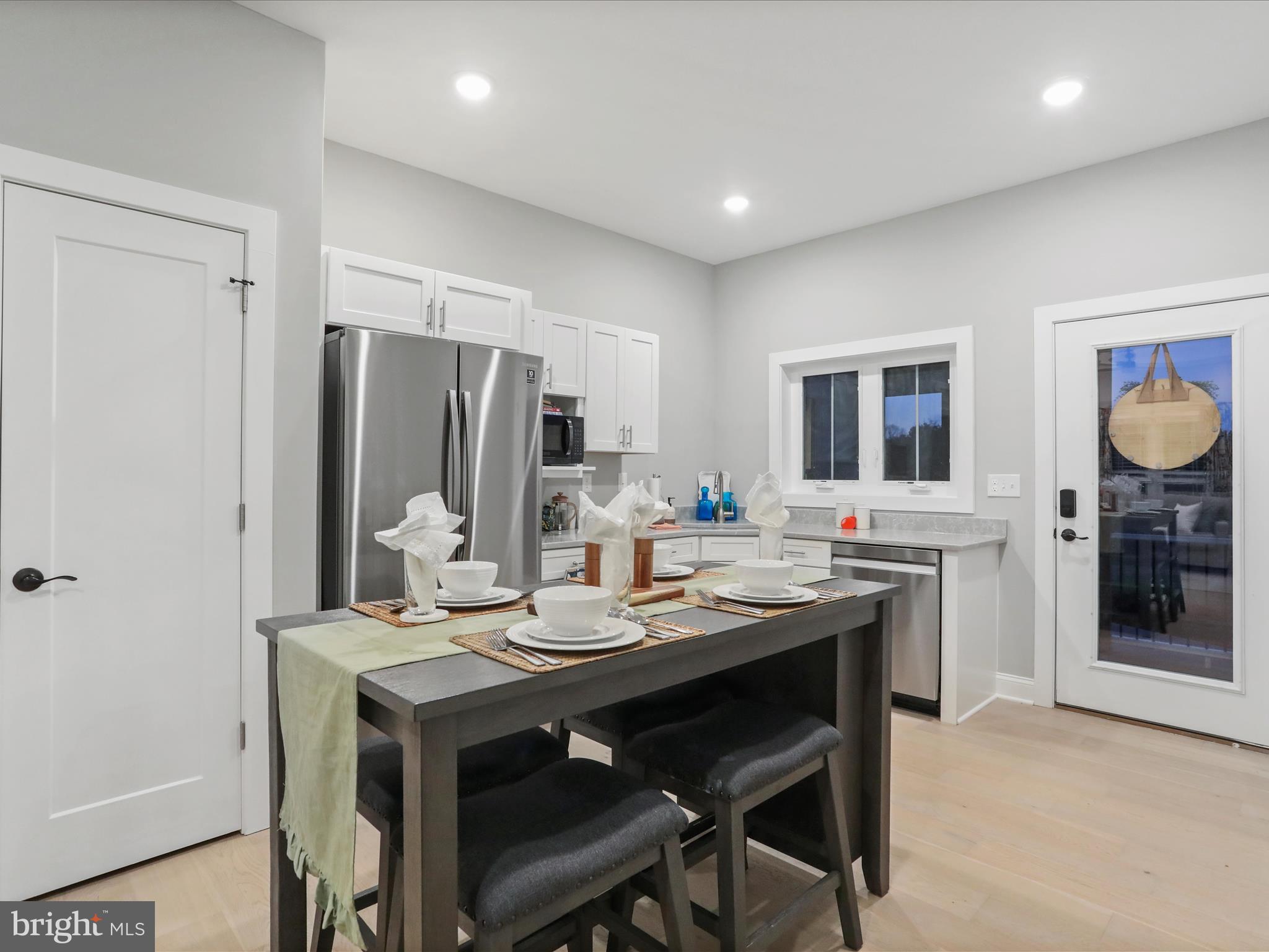 MOUNTAIN VISTA FARMS - Residential