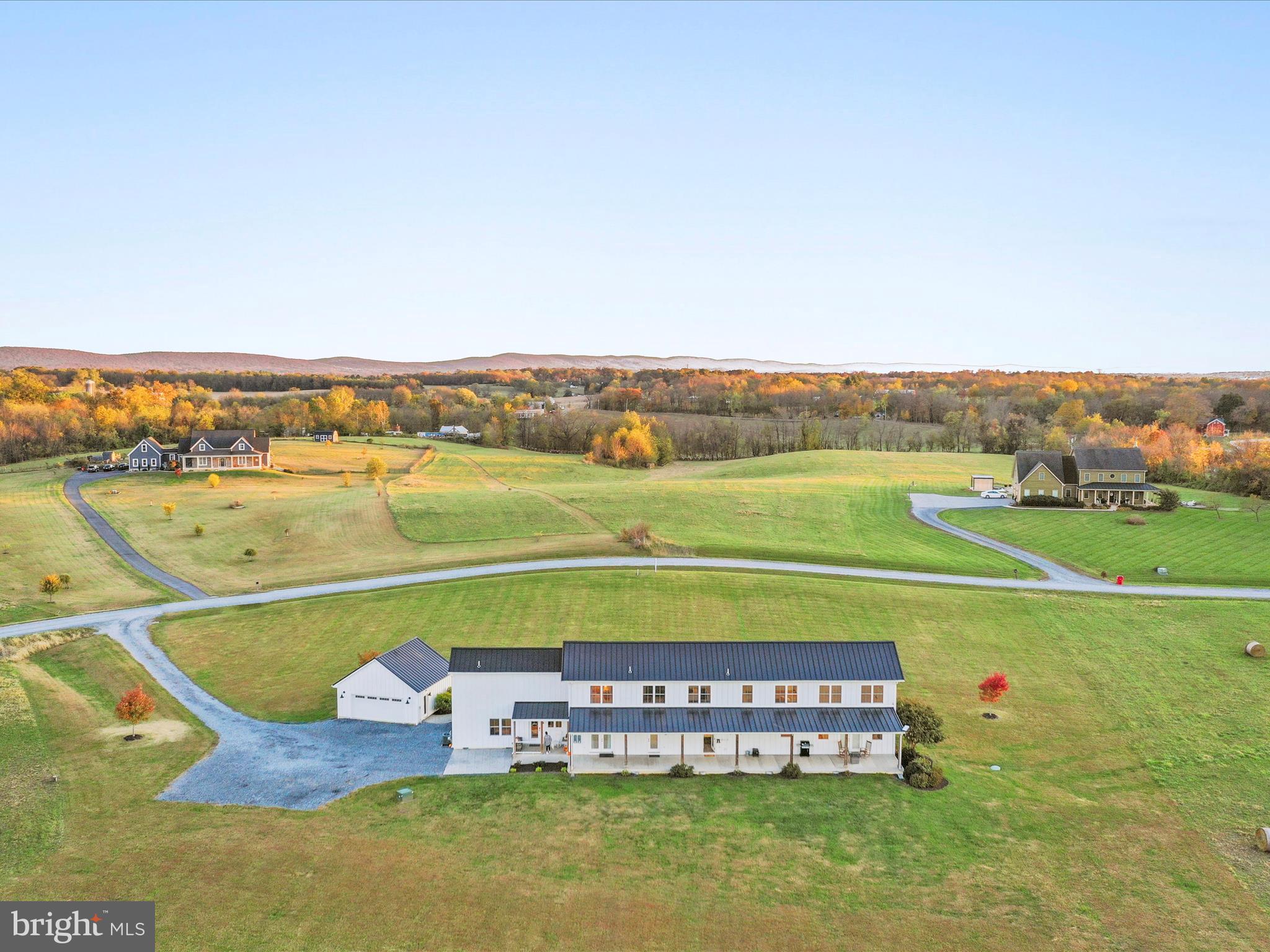 MOUNTAIN VISTA FARMS - Residential