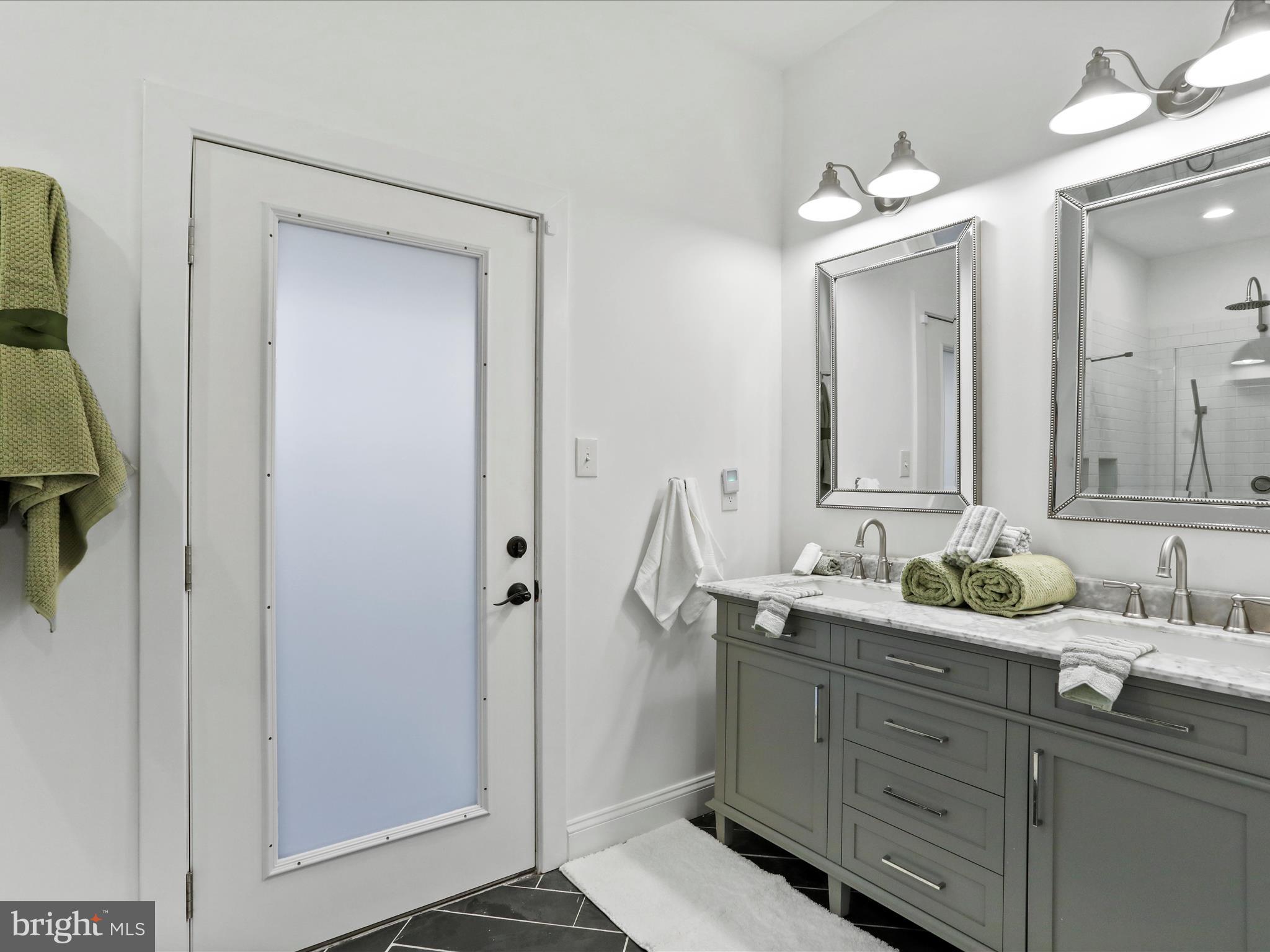 MOUNTAIN VISTA FARMS - Residential