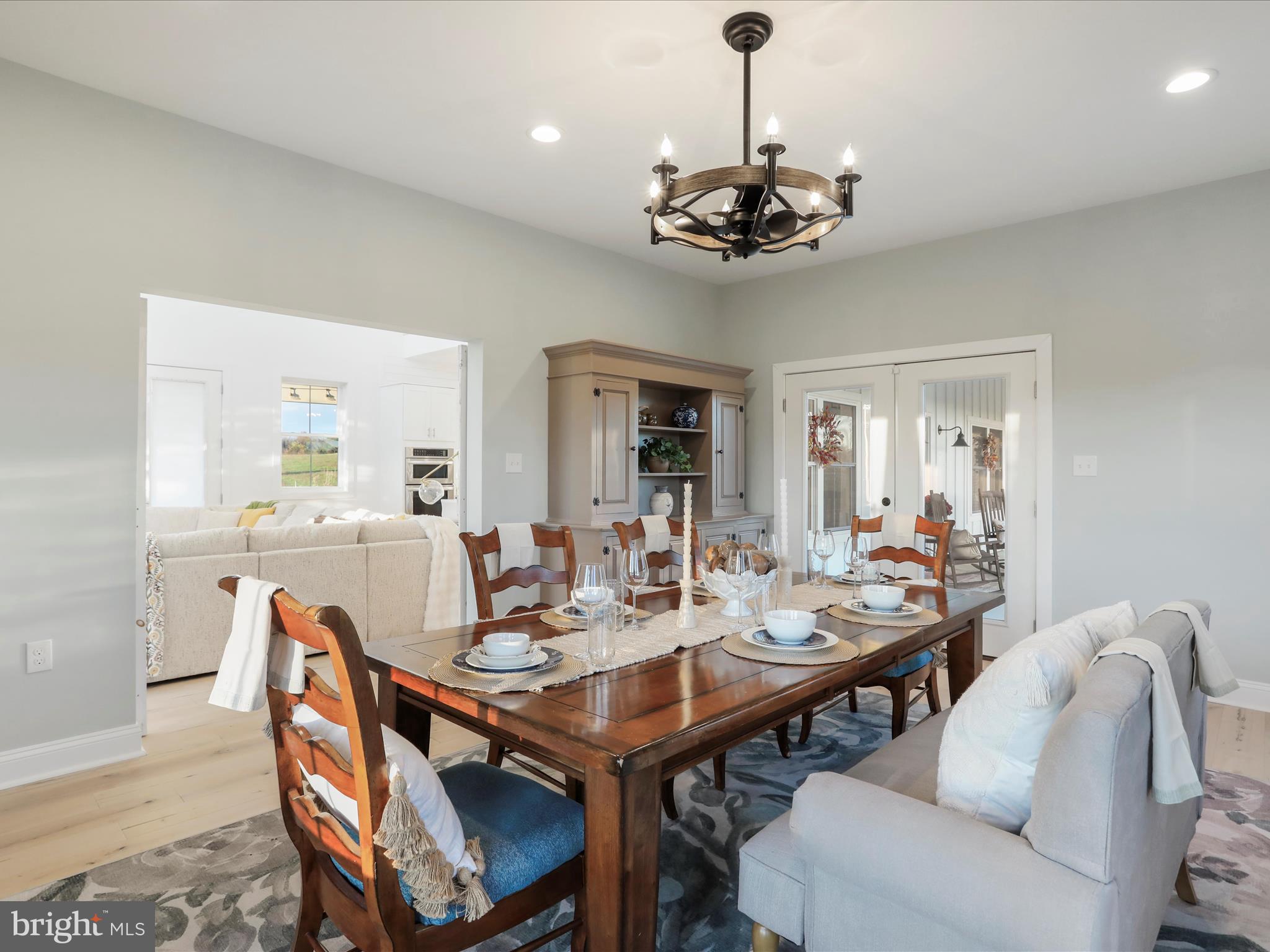 MOUNTAIN VISTA FARMS - Residential