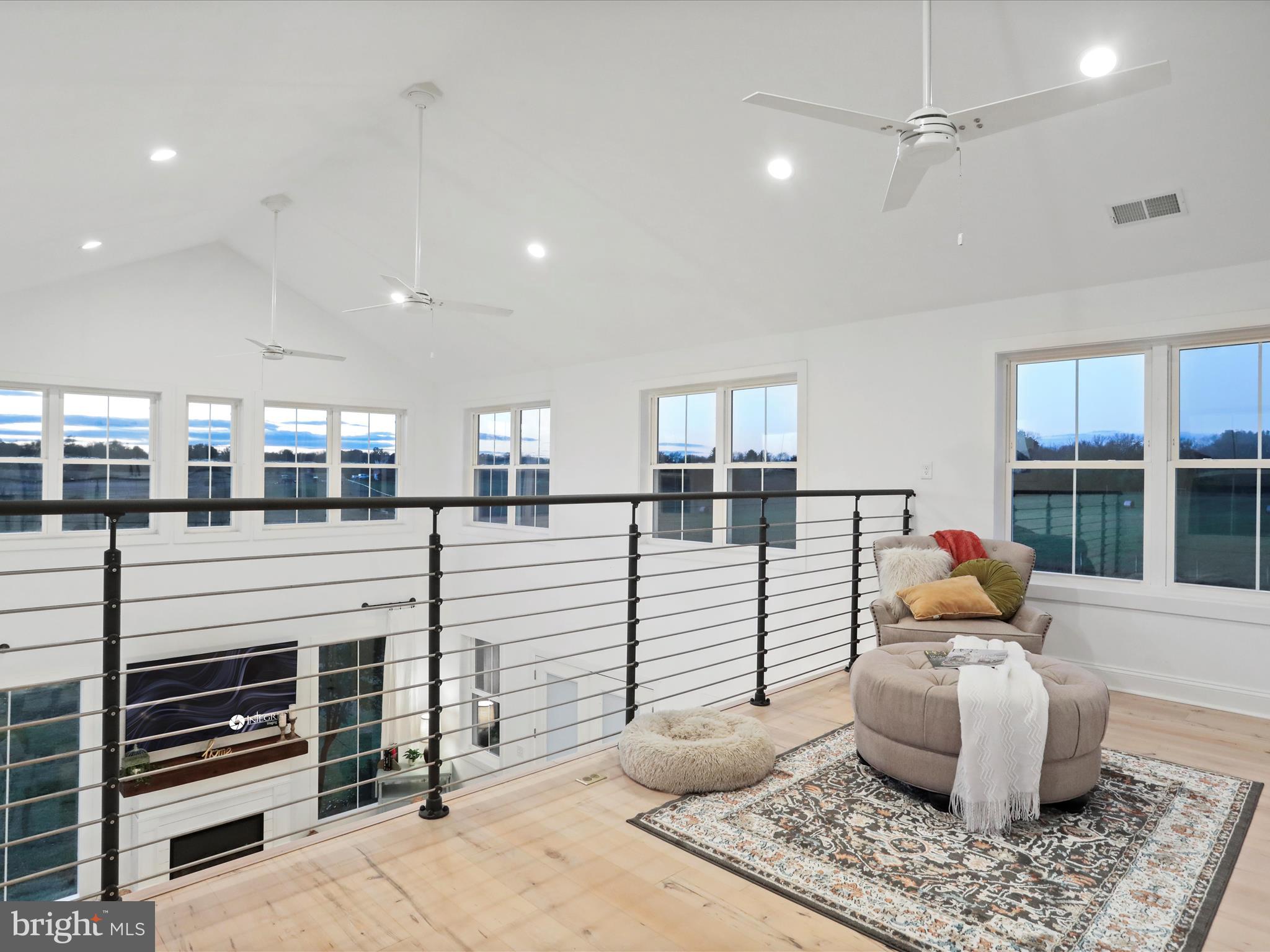 MOUNTAIN VISTA FARMS - Residential