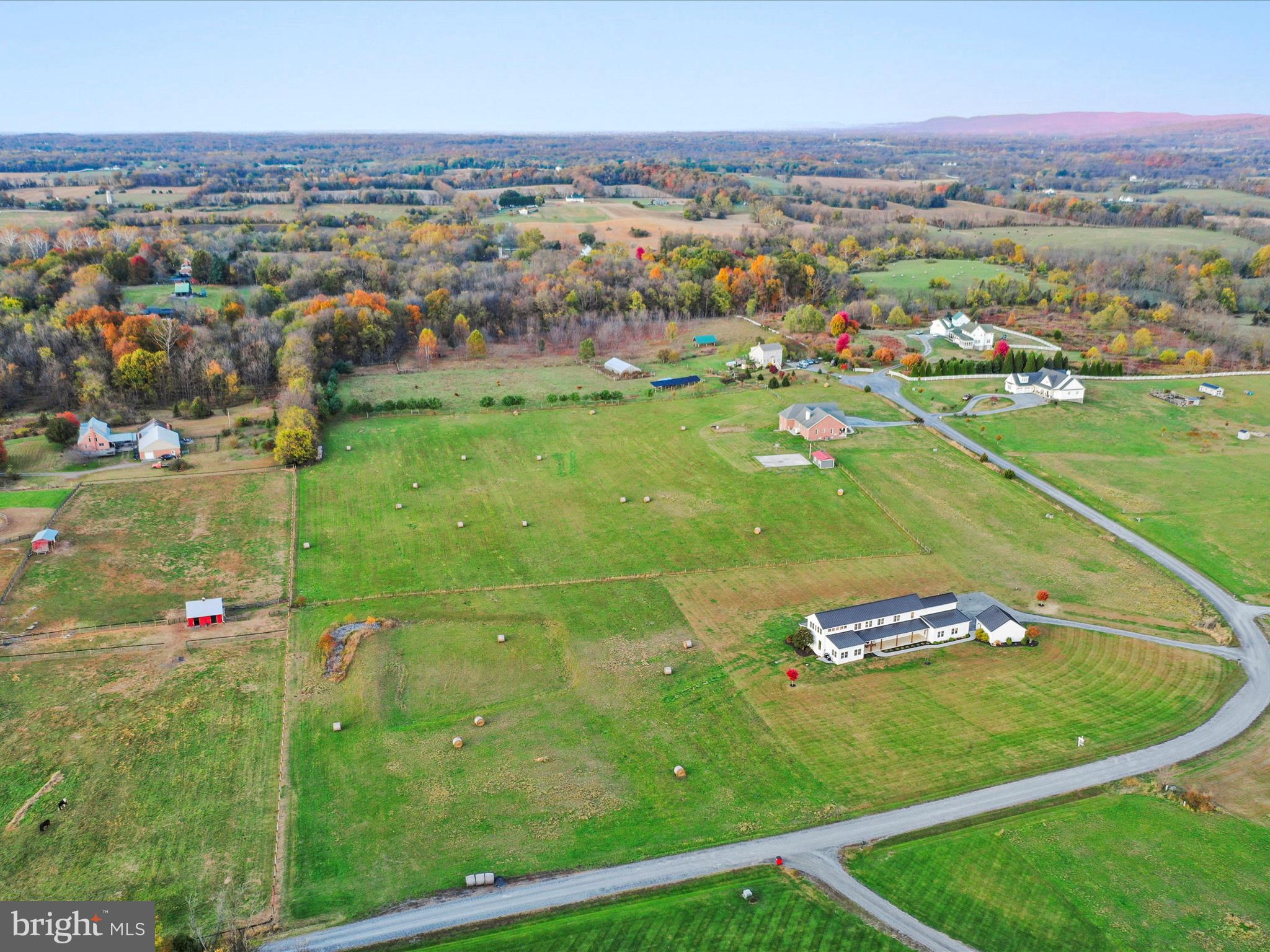 MOUNTAIN VISTA FARMS - Residential