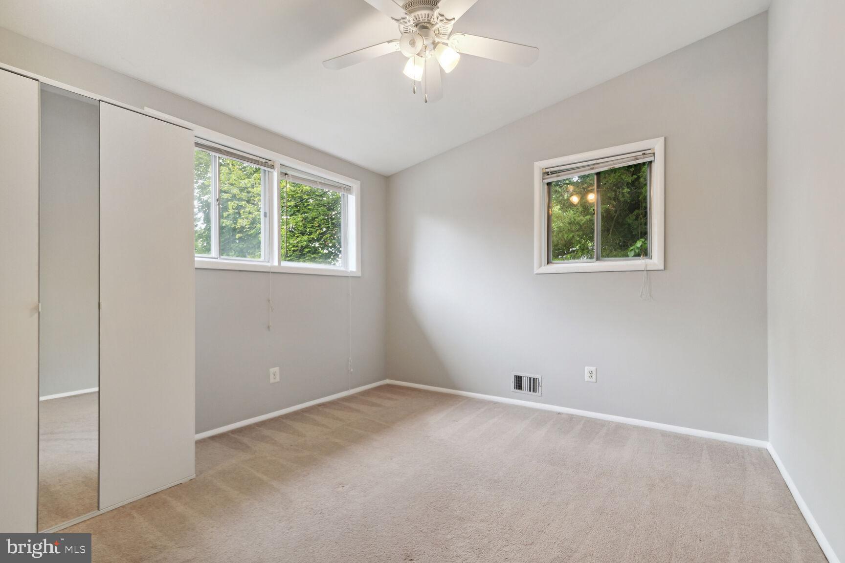 ROCK CREEK PALISADES - Residential