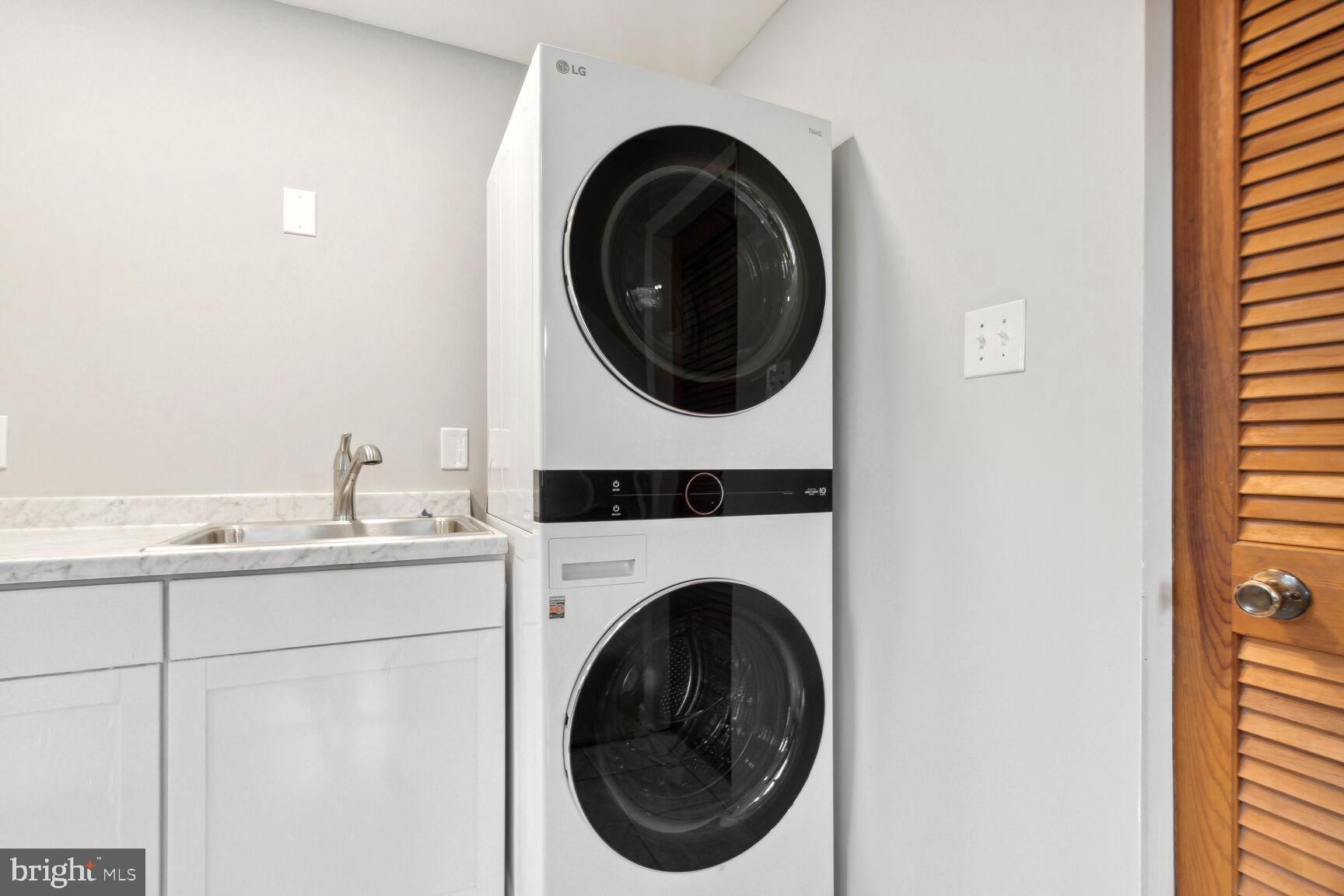 ROCK CREEK PALISADES - Residential