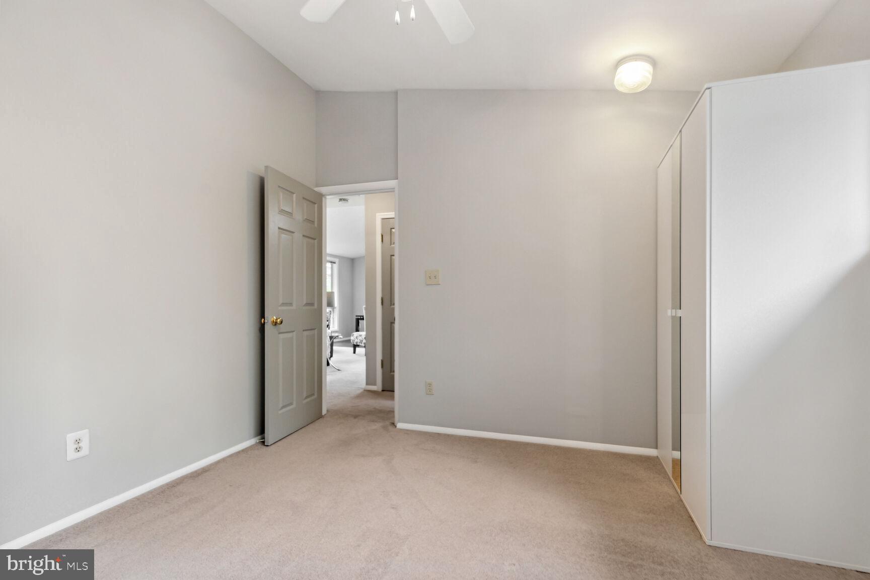 ROCK CREEK PALISADES - Residential