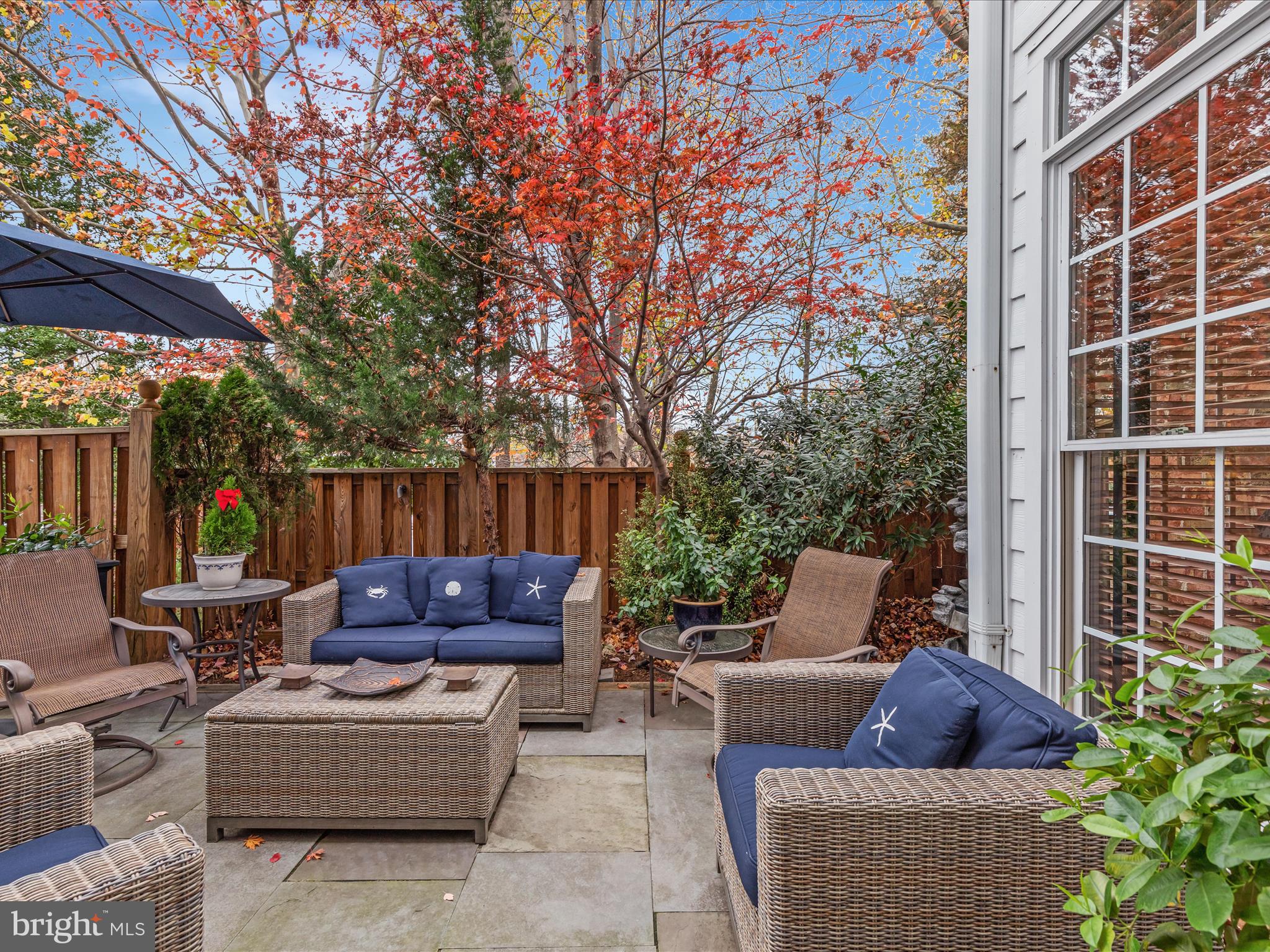 MCLEAN VILLAGE - Residential