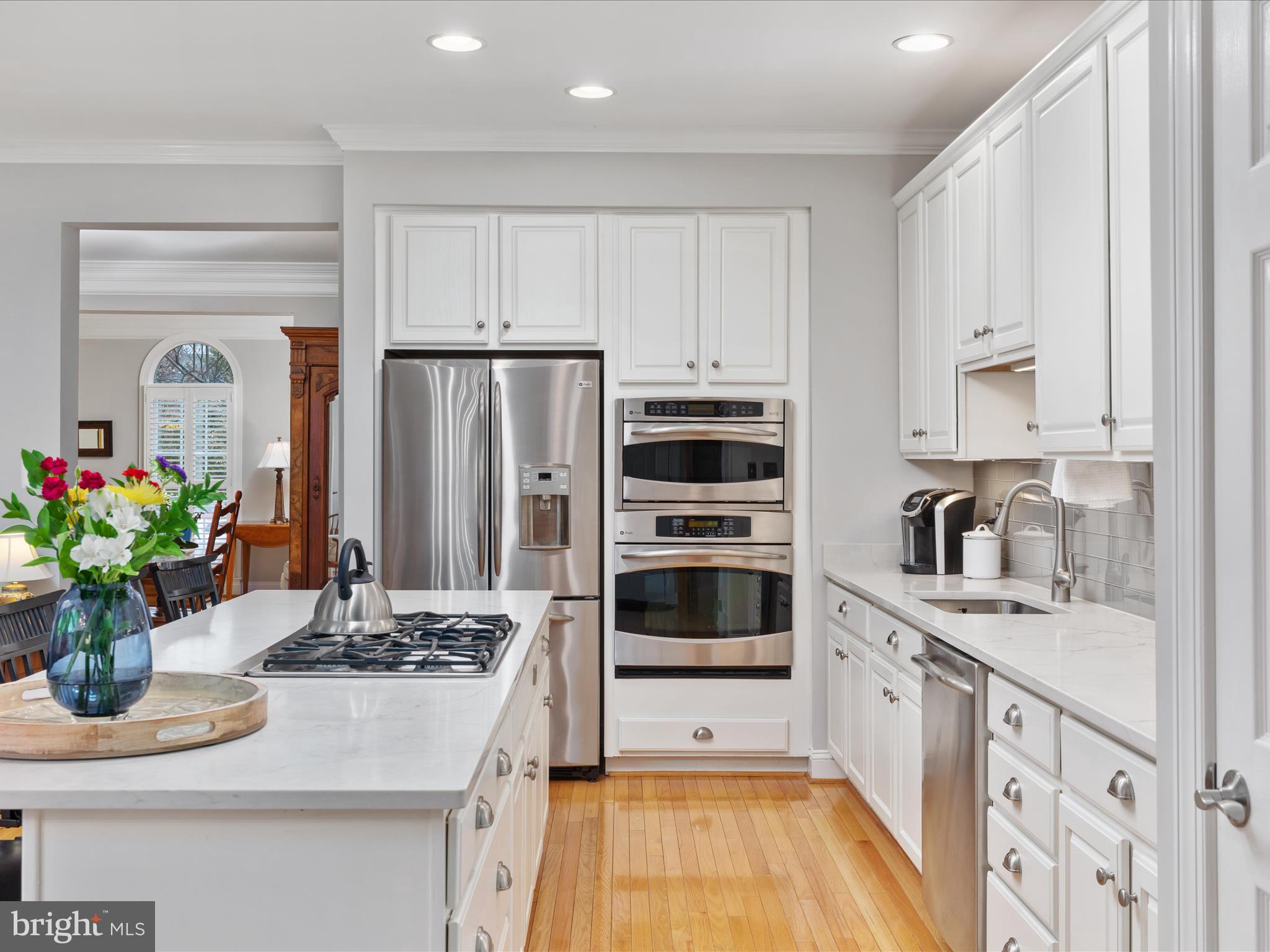 MCLEAN VILLAGE - Residential