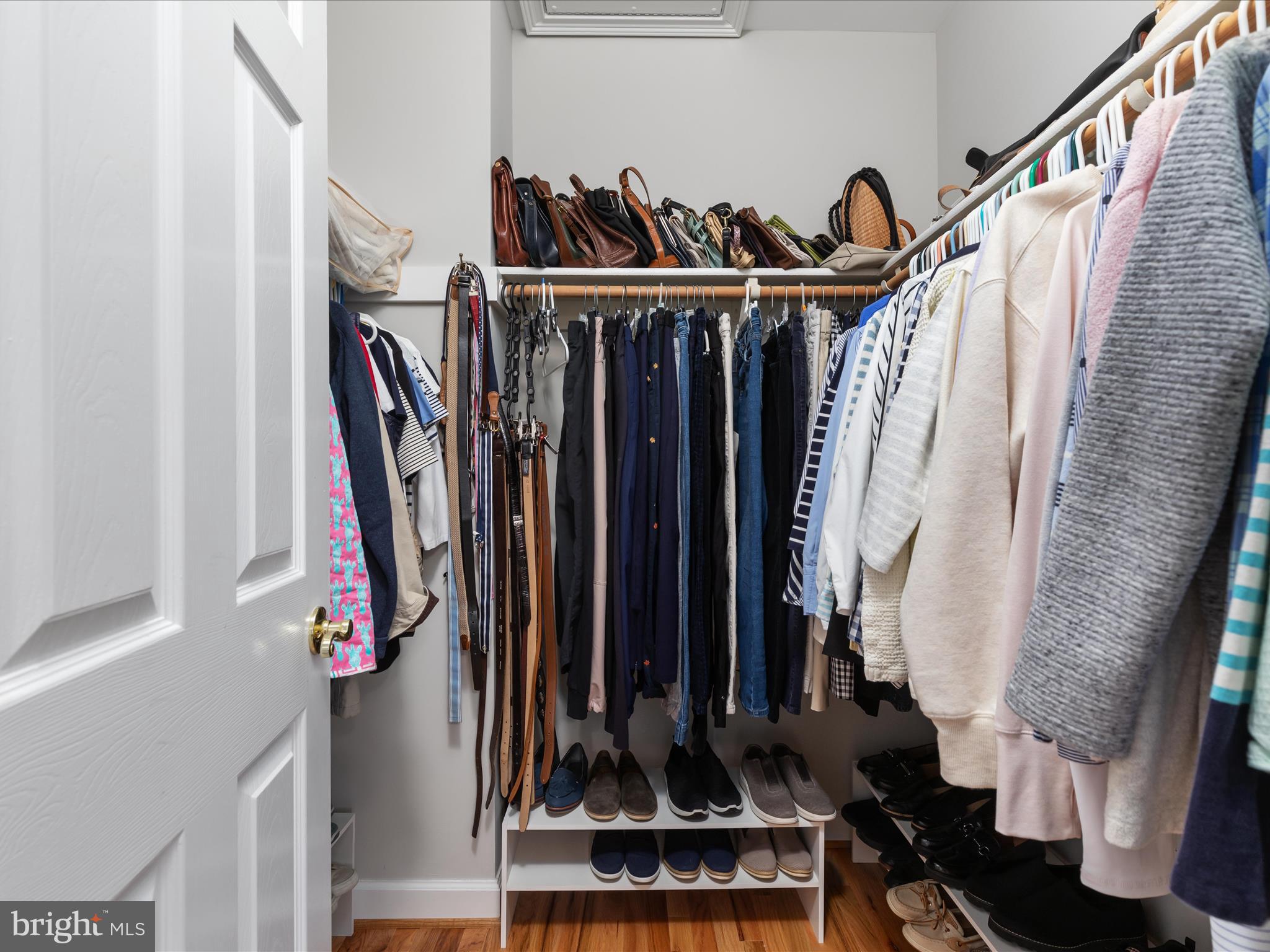 MCLEAN VILLAGE - Residential