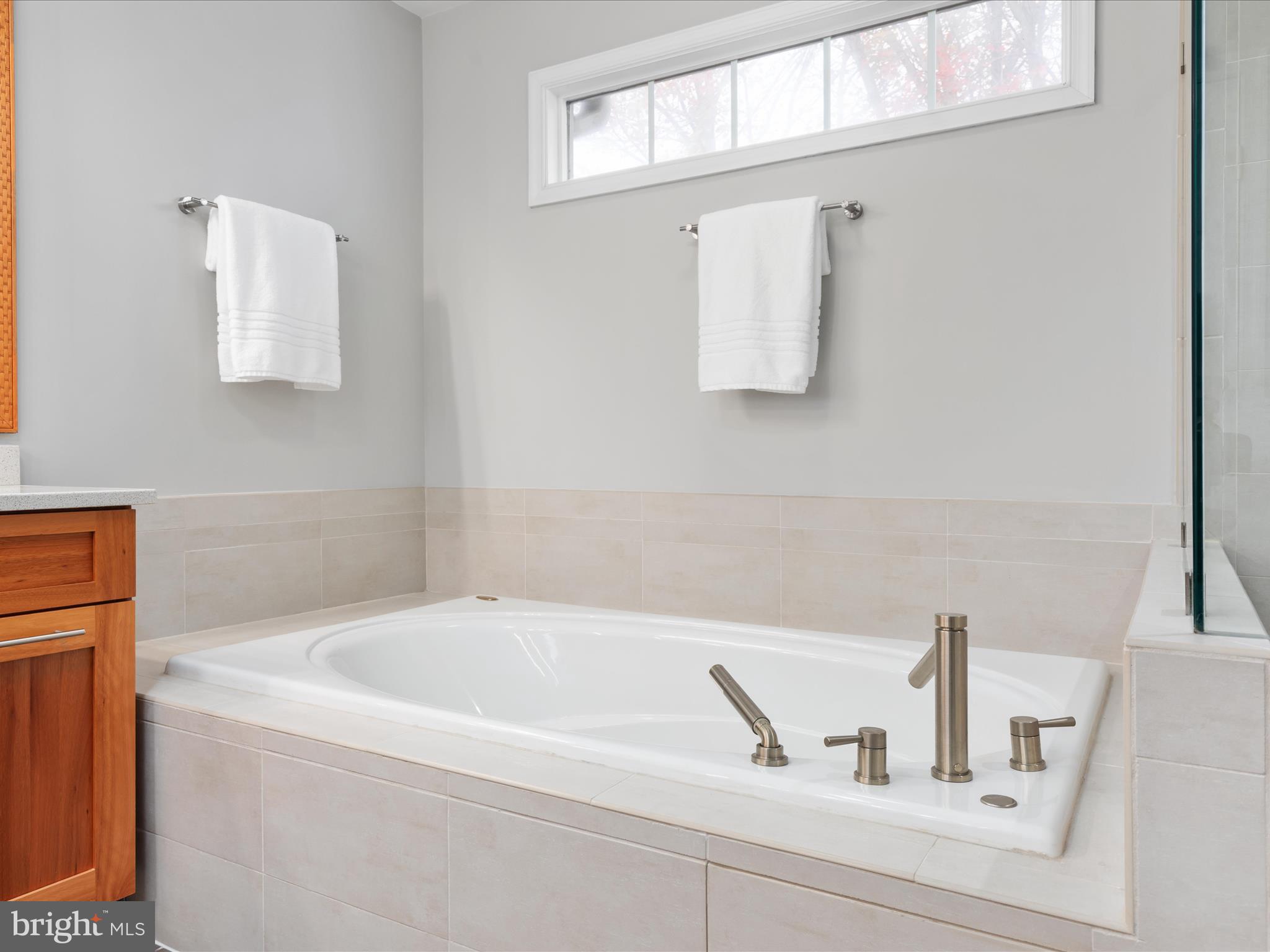 MCLEAN VILLAGE - Residential