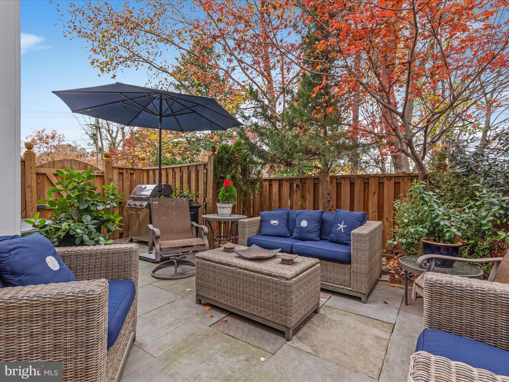 MCLEAN VILLAGE - Residential