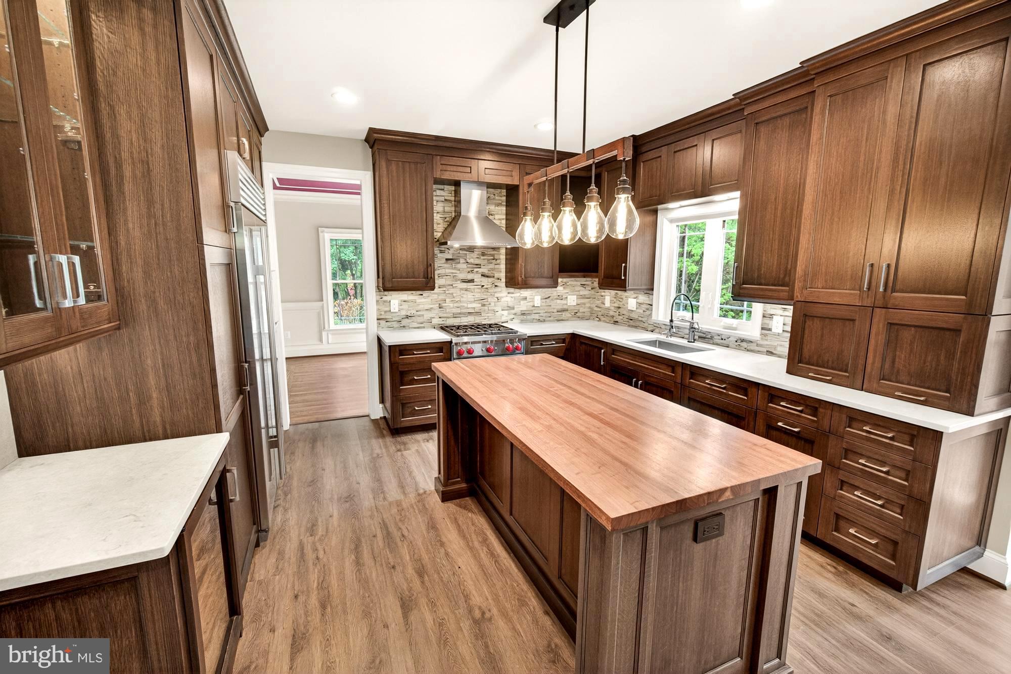 HUNTERS RUN - Residential