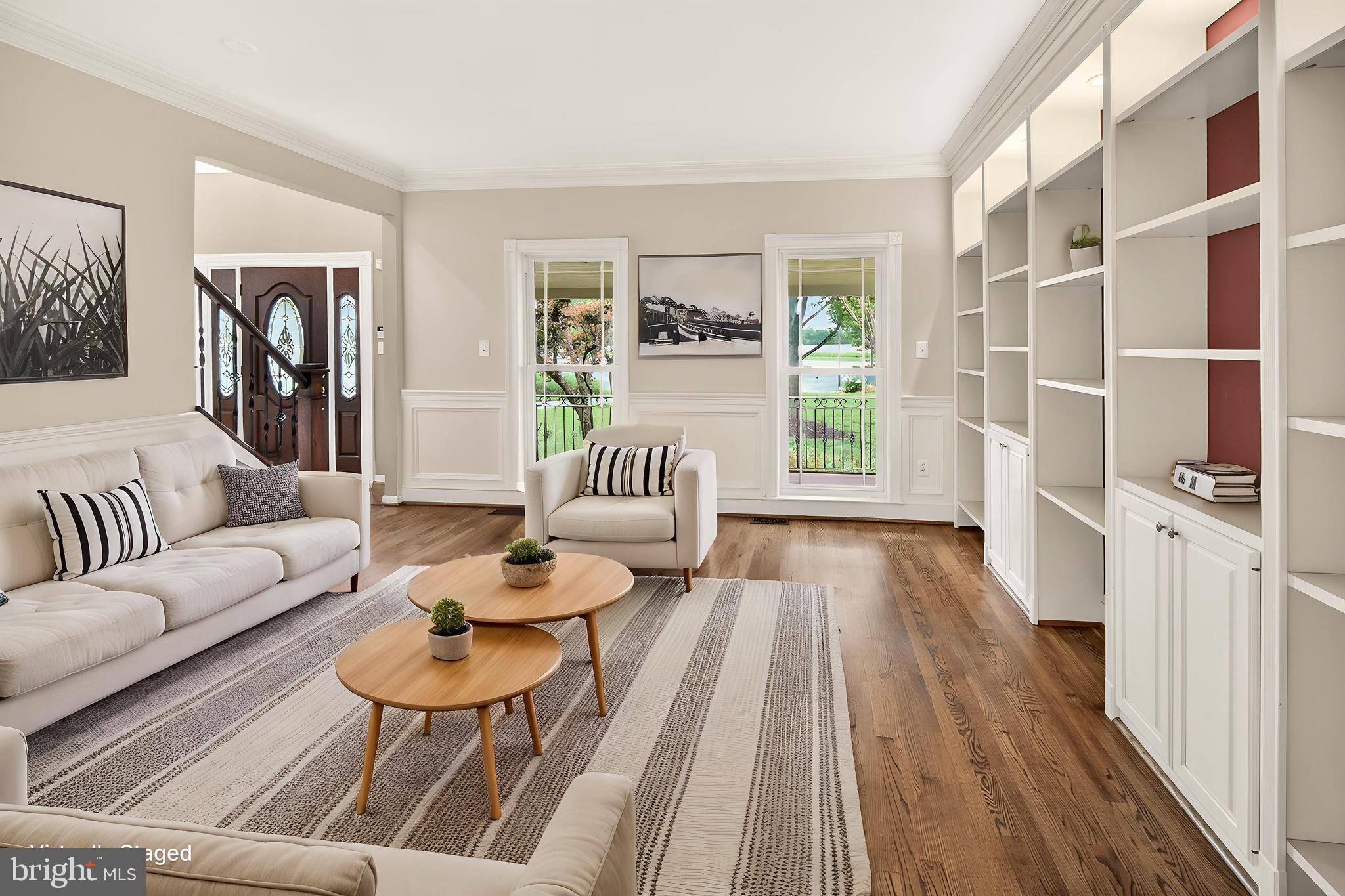 HUNTERS RUN - Residential