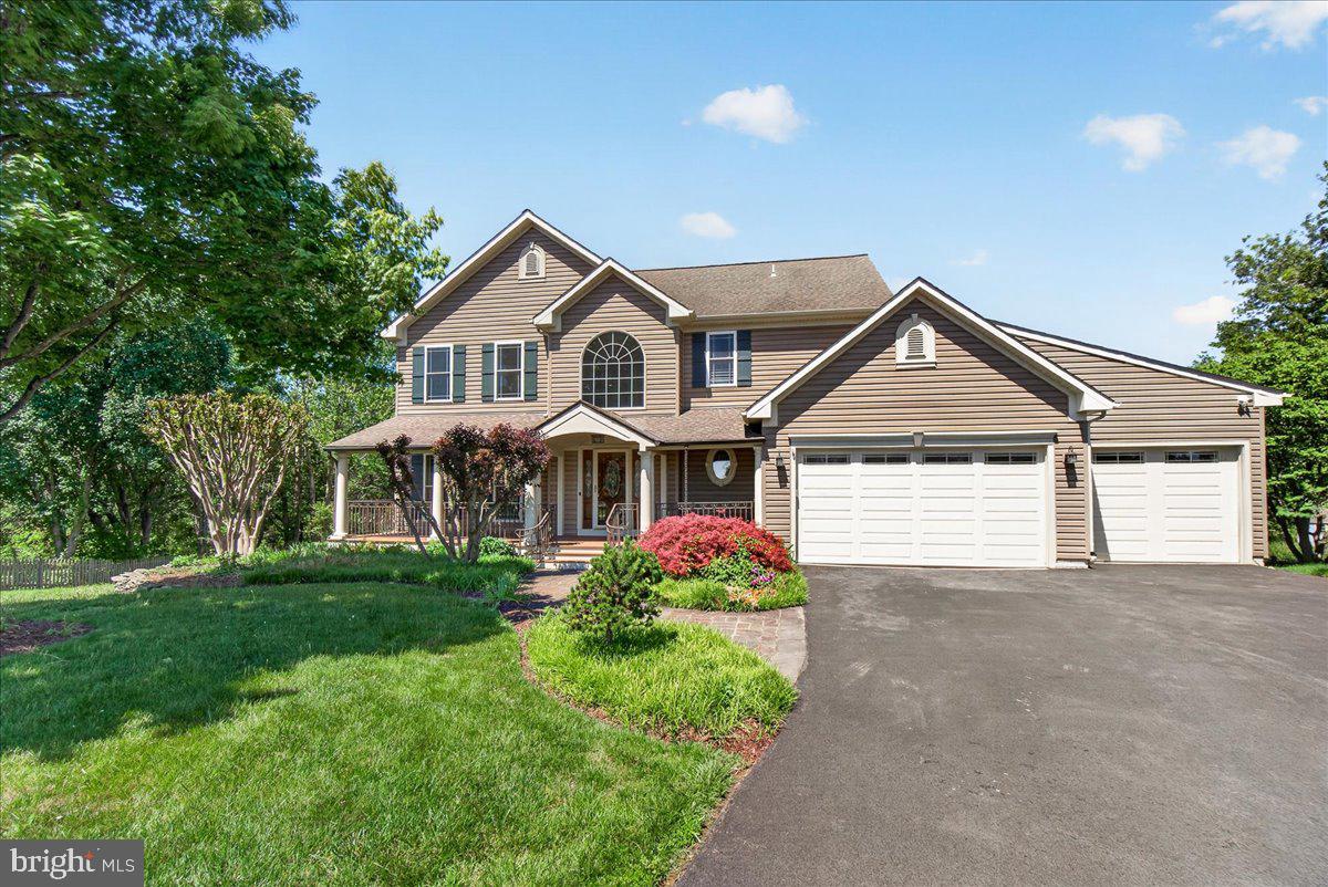 HUNTERS RUN - Residential
