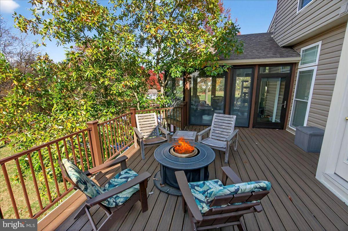 HUNTERS RUN - Residential