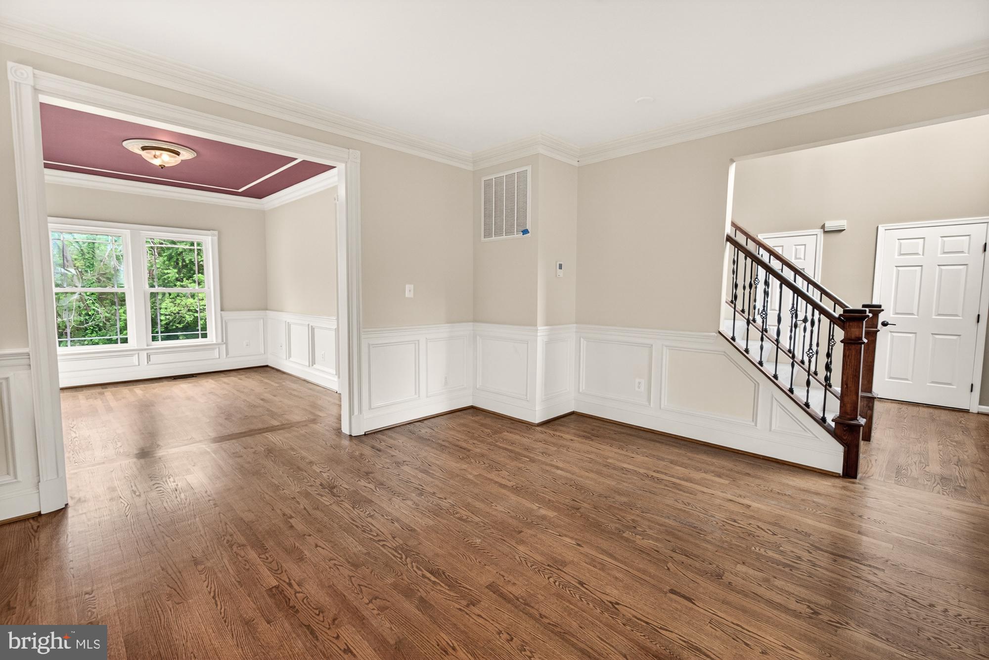 HUNTERS RUN - Residential