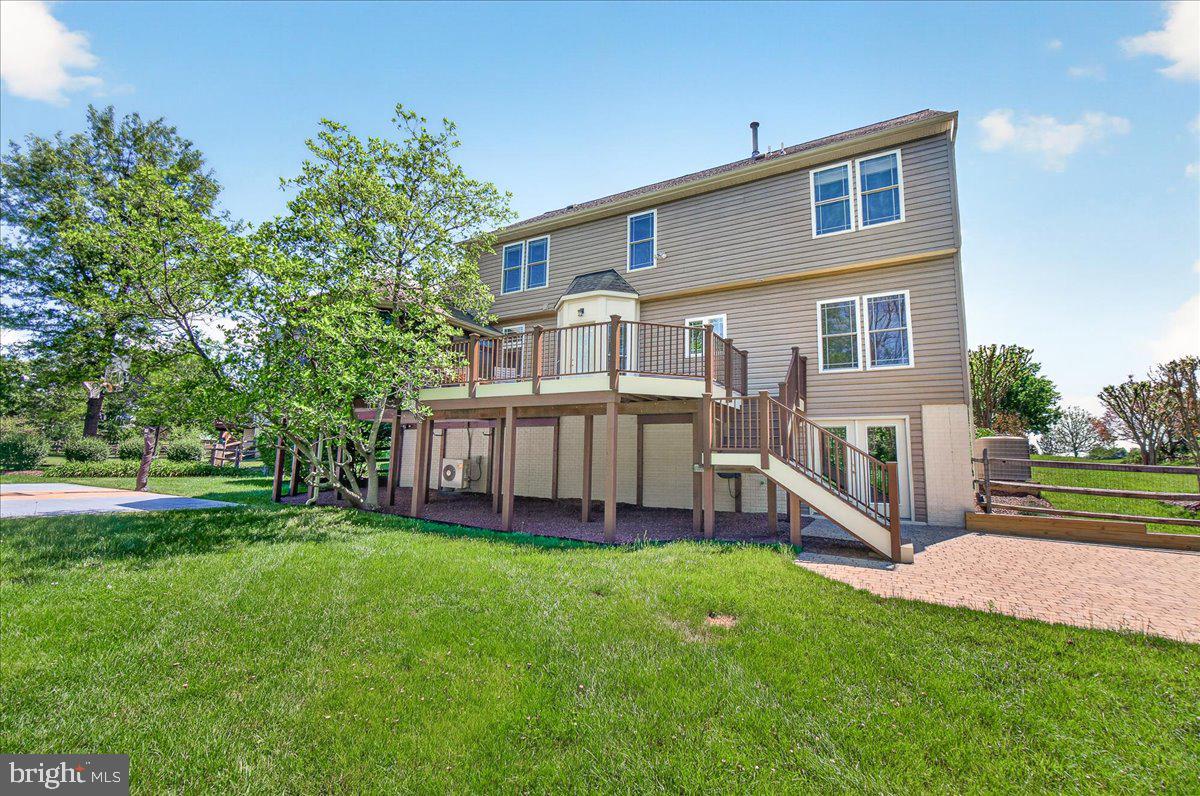 HUNTERS RUN - Residential
