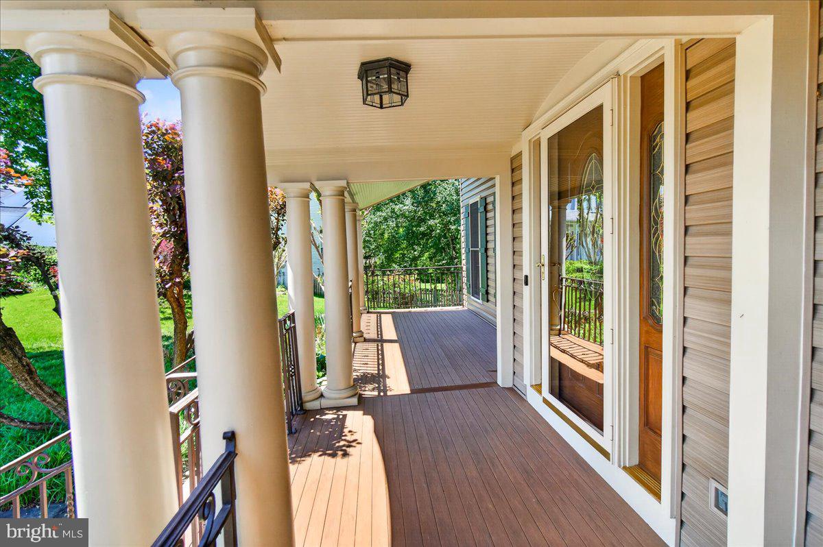 HUNTERS RUN - Residential