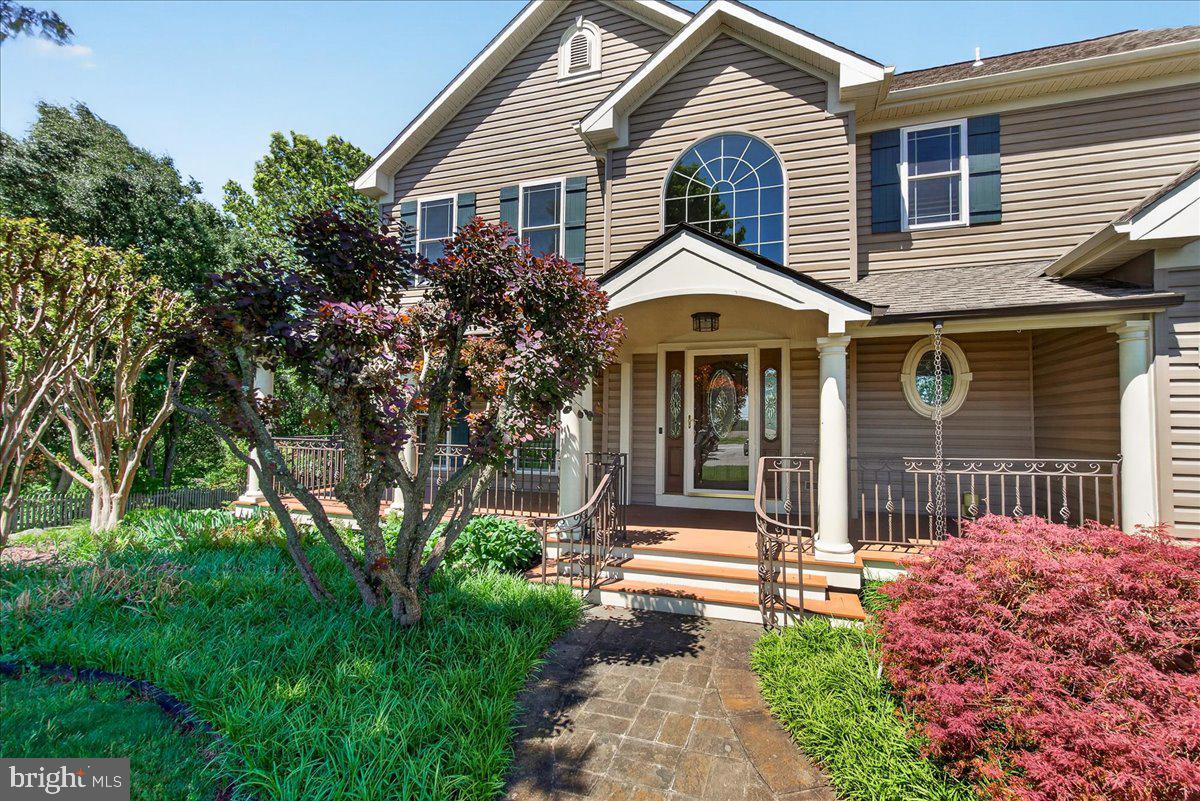 HUNTERS RUN - Residential