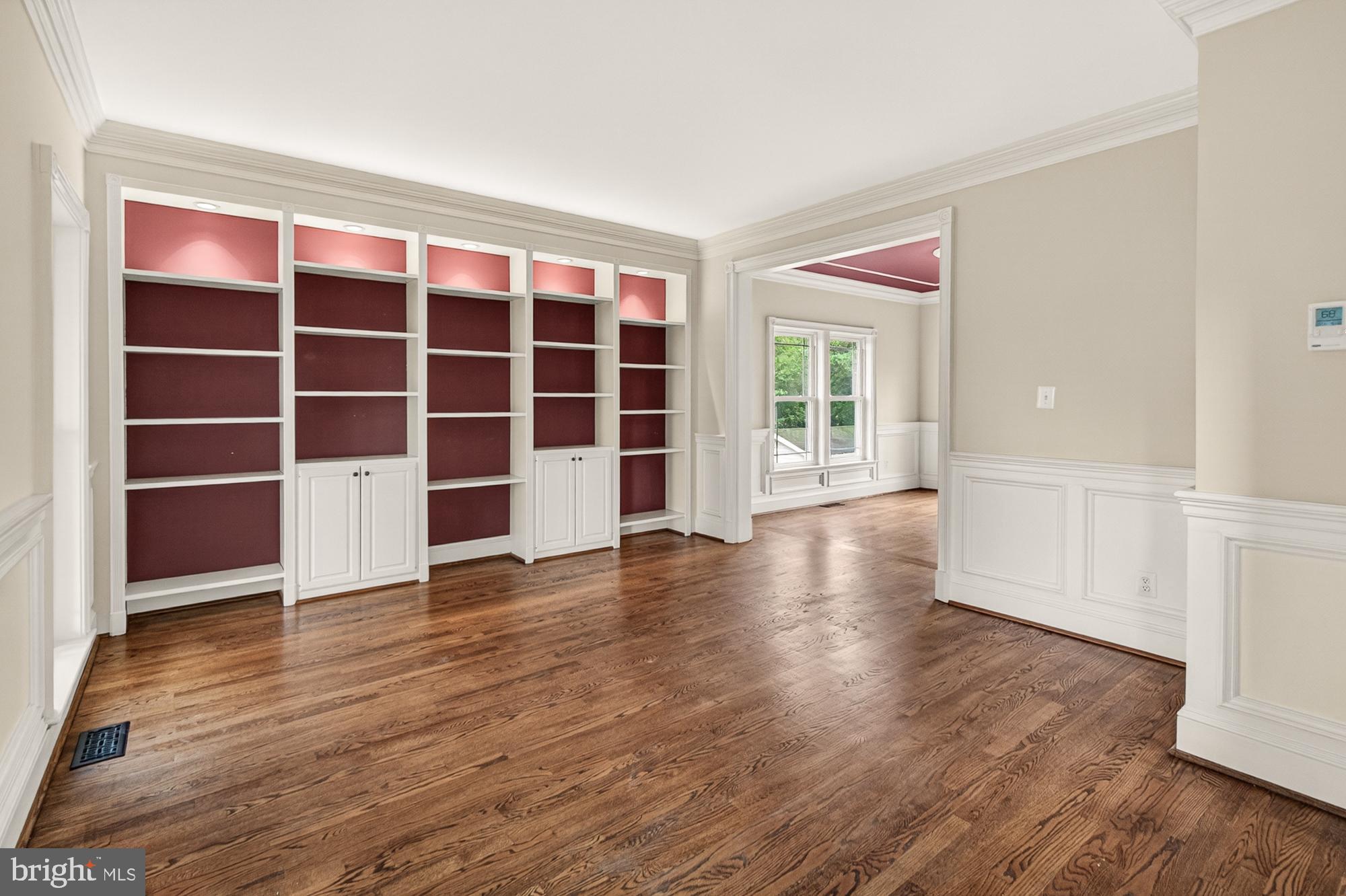 HUNTERS RUN - Residential