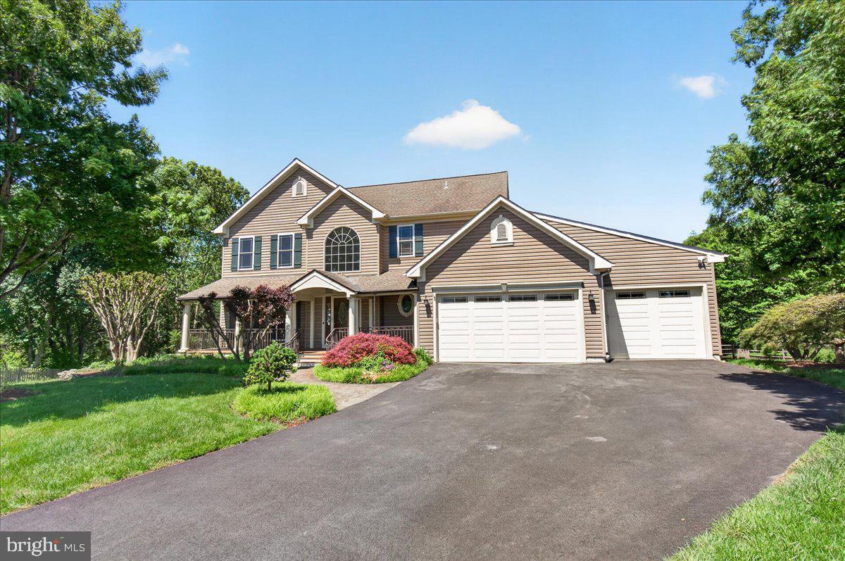HUNTERS RUN - Residential