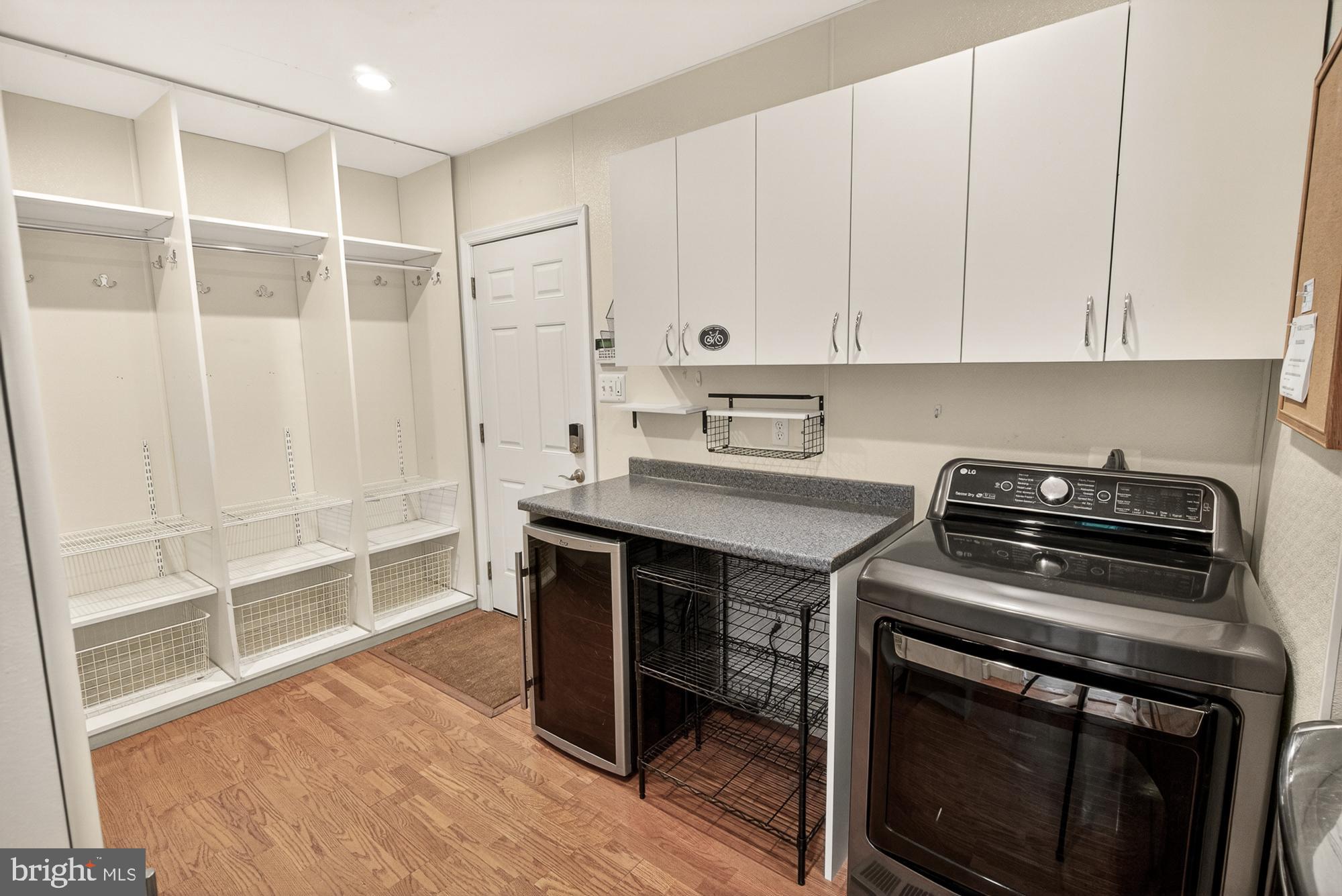 HUNTERS RUN - Residential