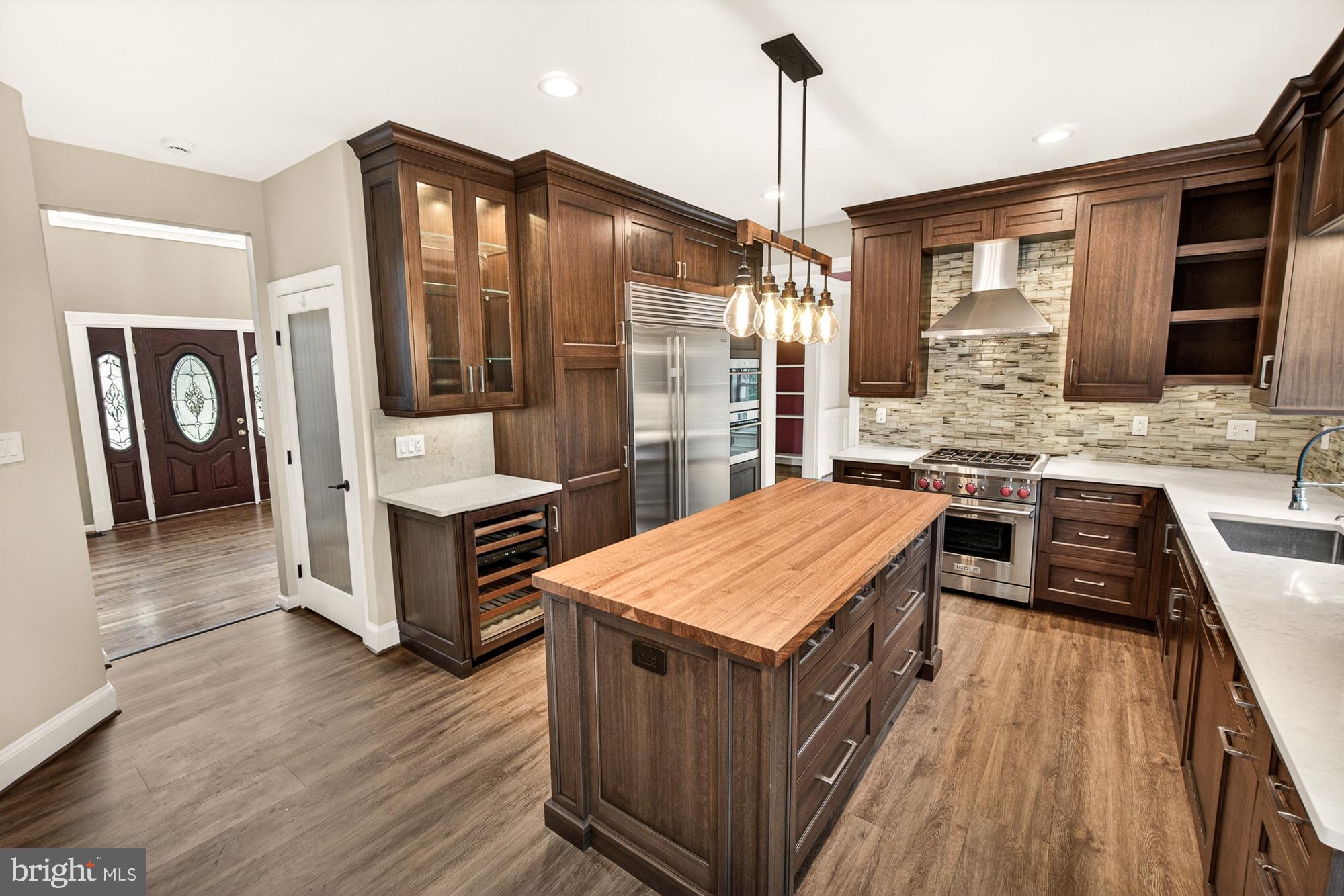 HUNTERS RUN - Residential