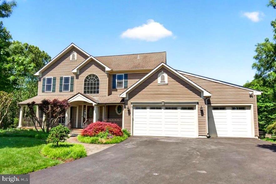 HUNTERS RUN - Residential