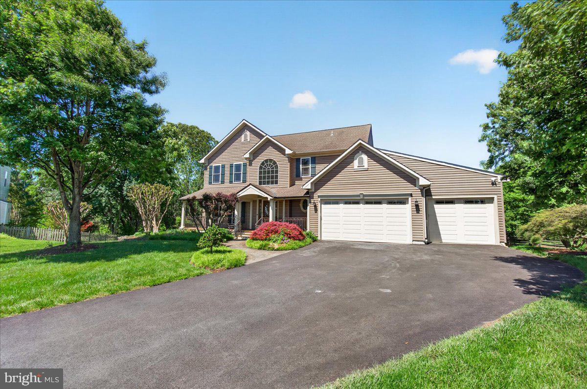 HUNTERS RUN - Residential