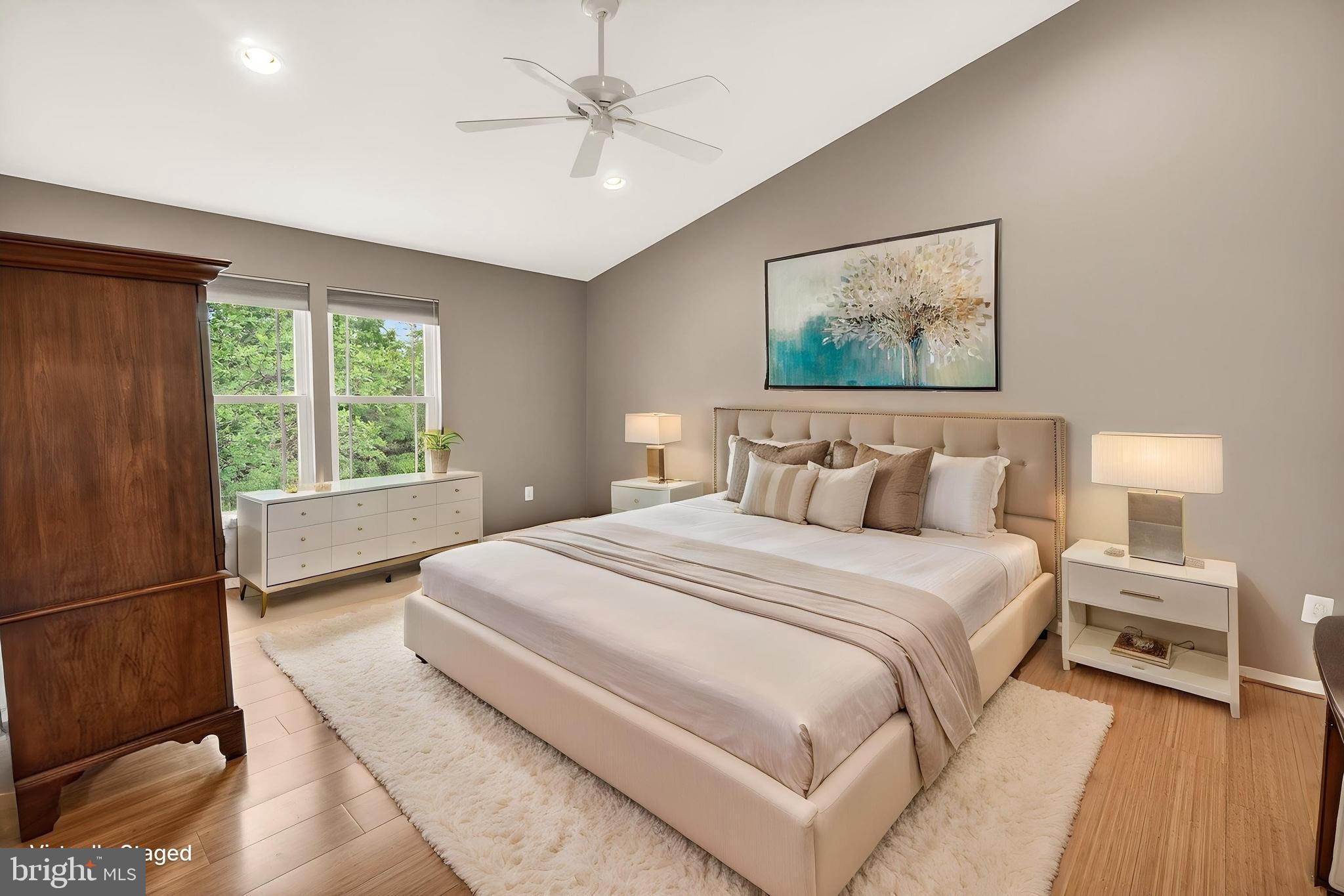 HUNTERS RUN - Residential