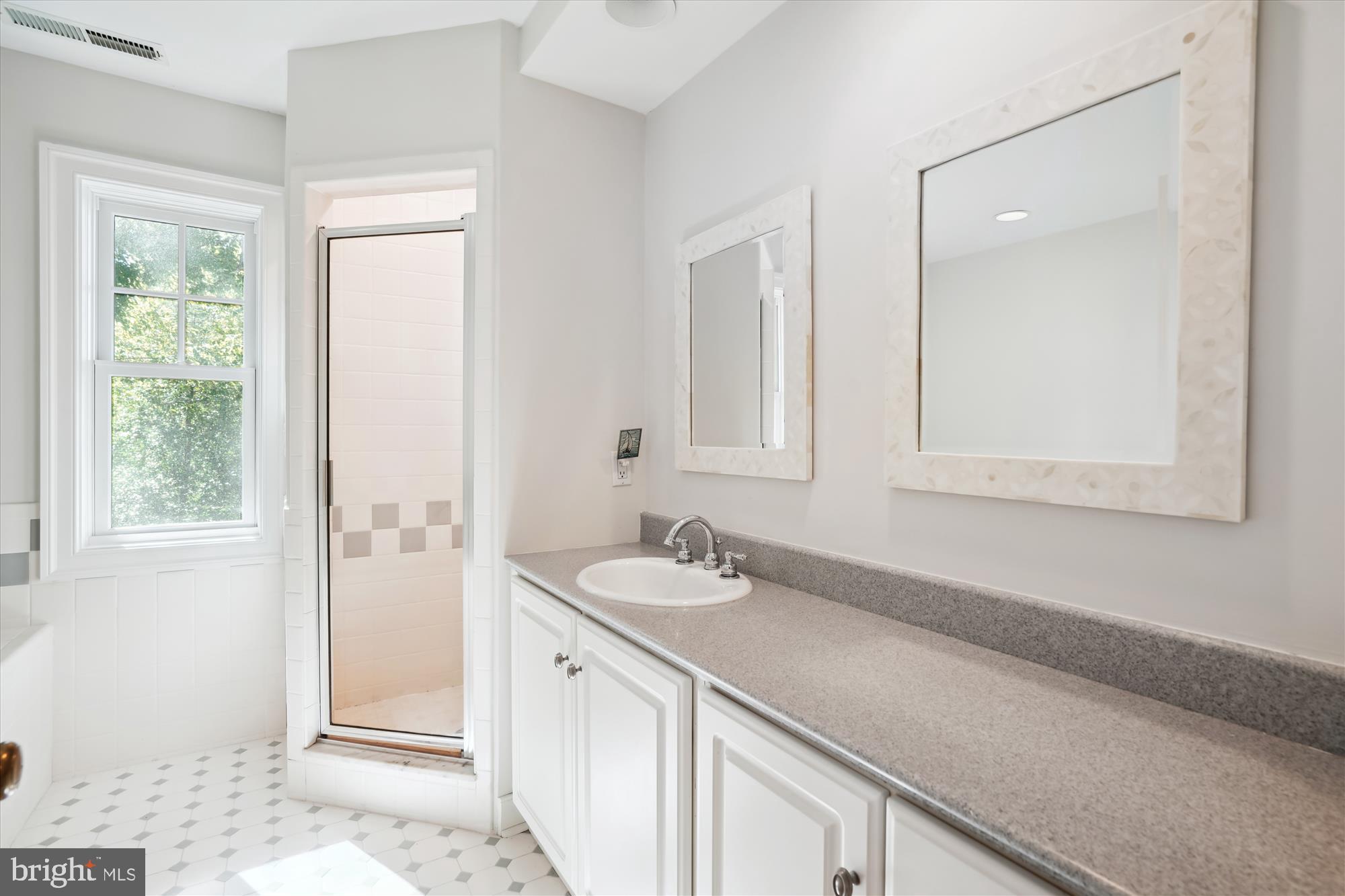 OXFORD - Residential